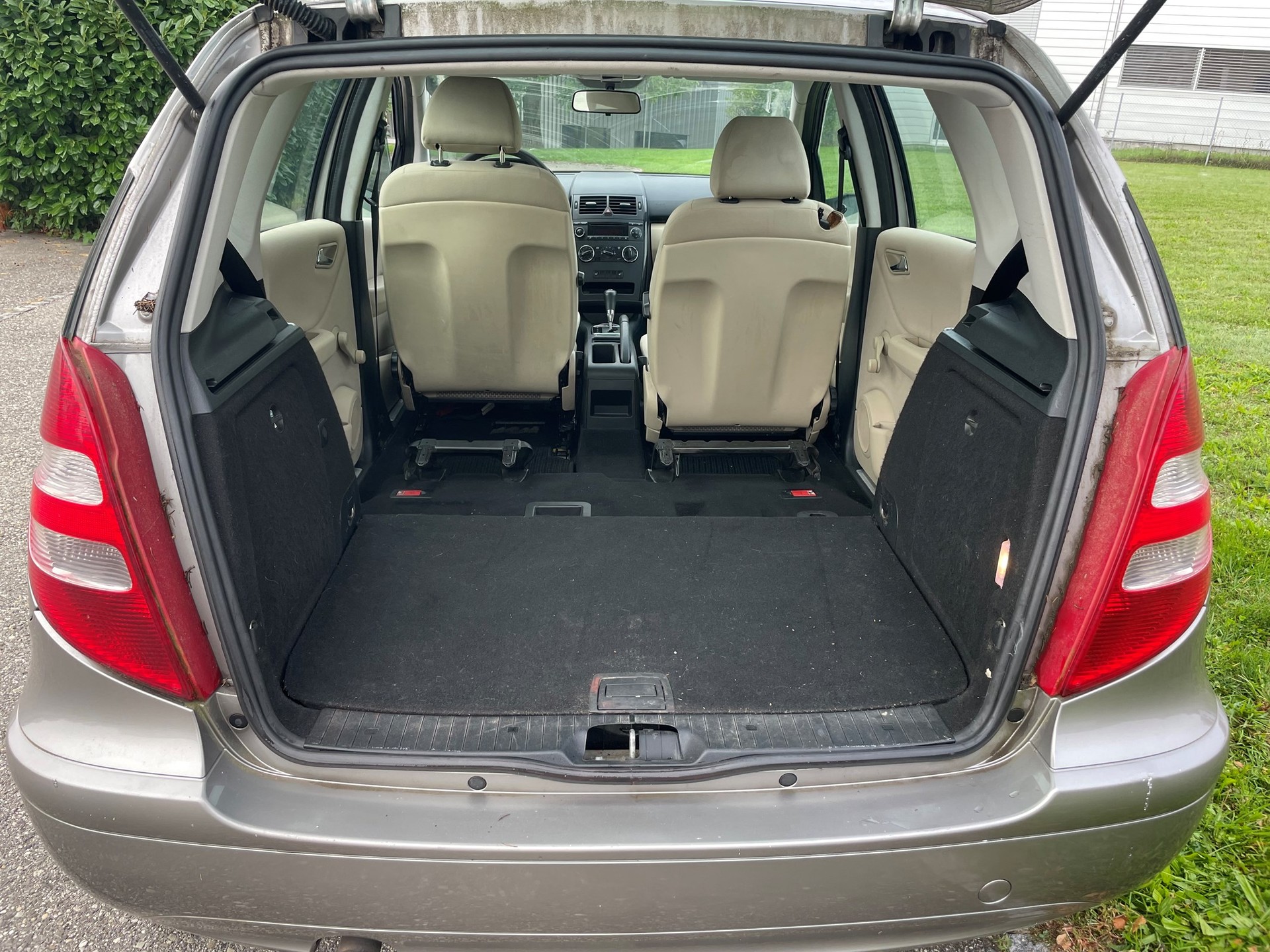 MERCEDES-BENZ A 170 Avantgarde-image-8