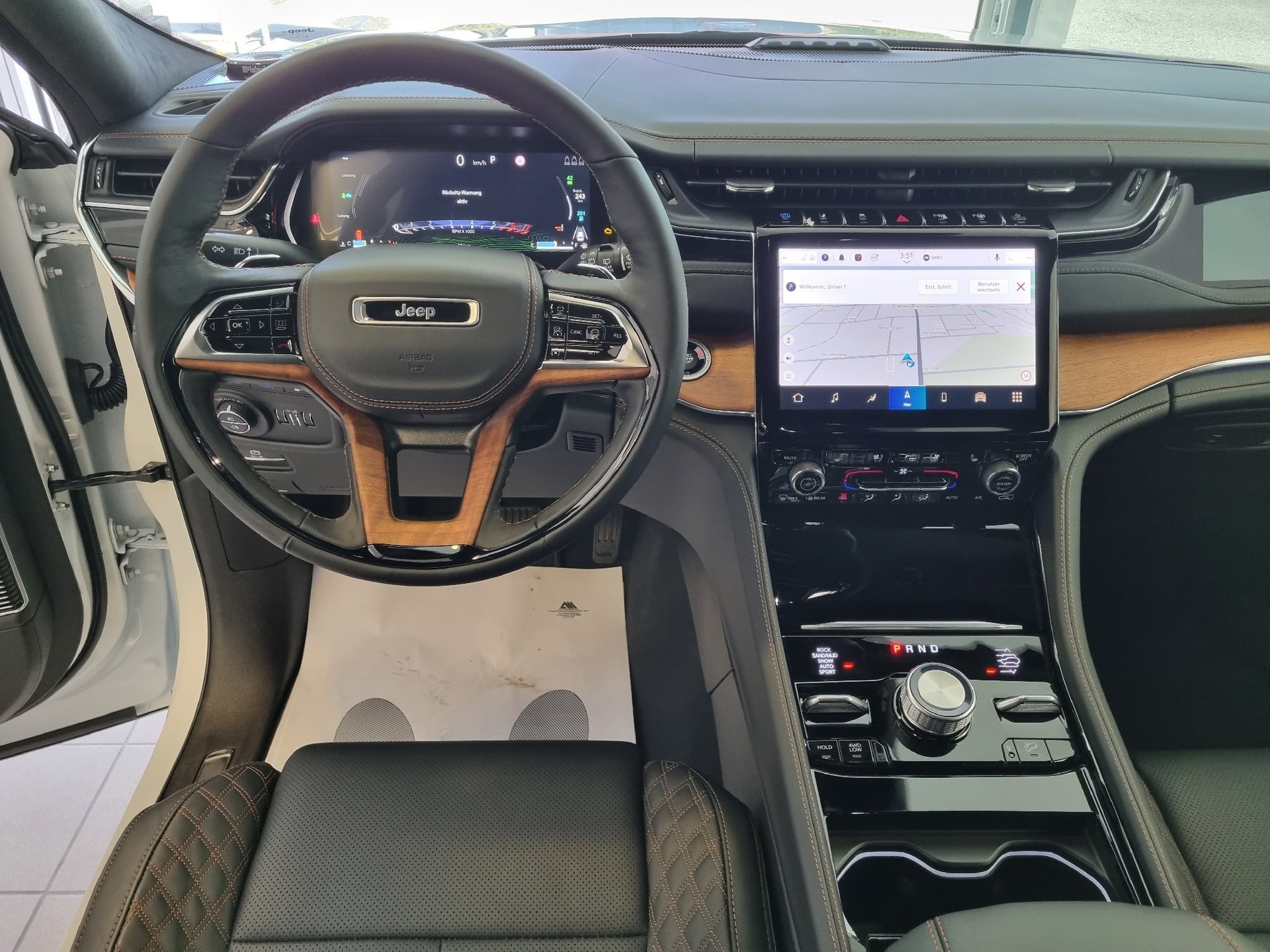 JEEP Grand Cherokee 2.0 Plug-in-Hybrid Summit Reserve 4xe-image-5