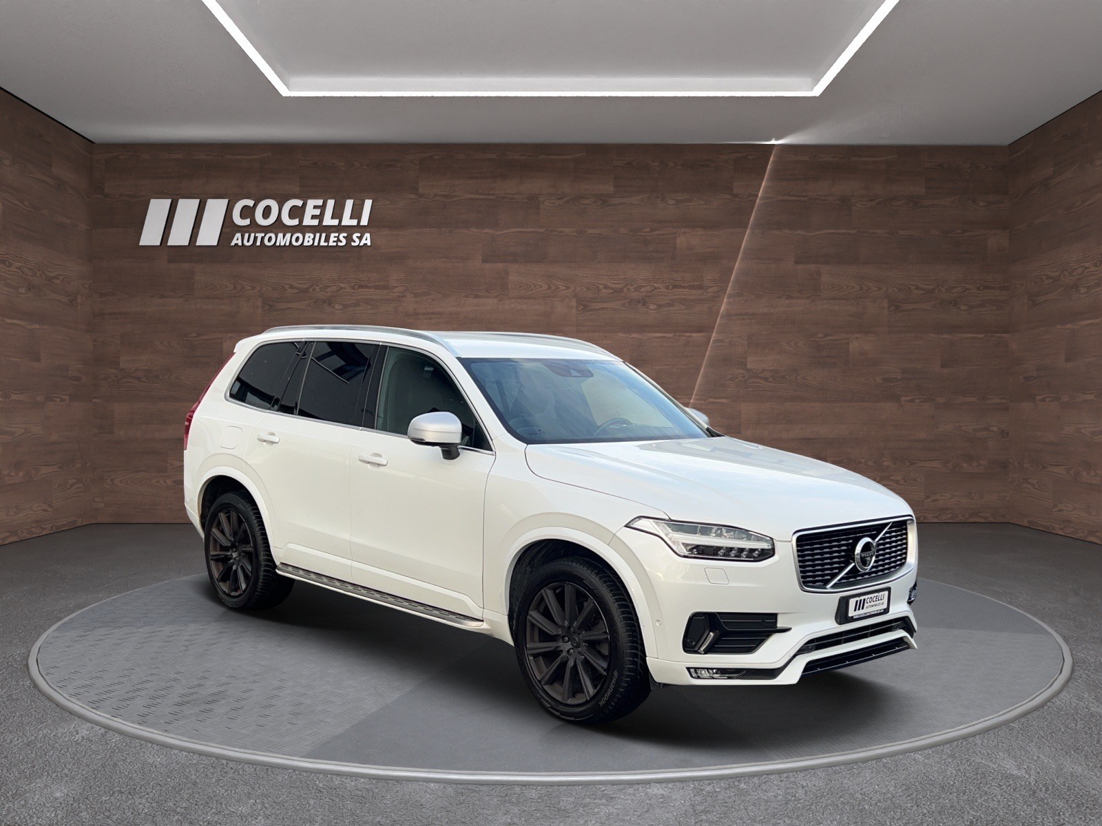 VOLVO XC90 D5 AWD R-Design Geartronic-image-2