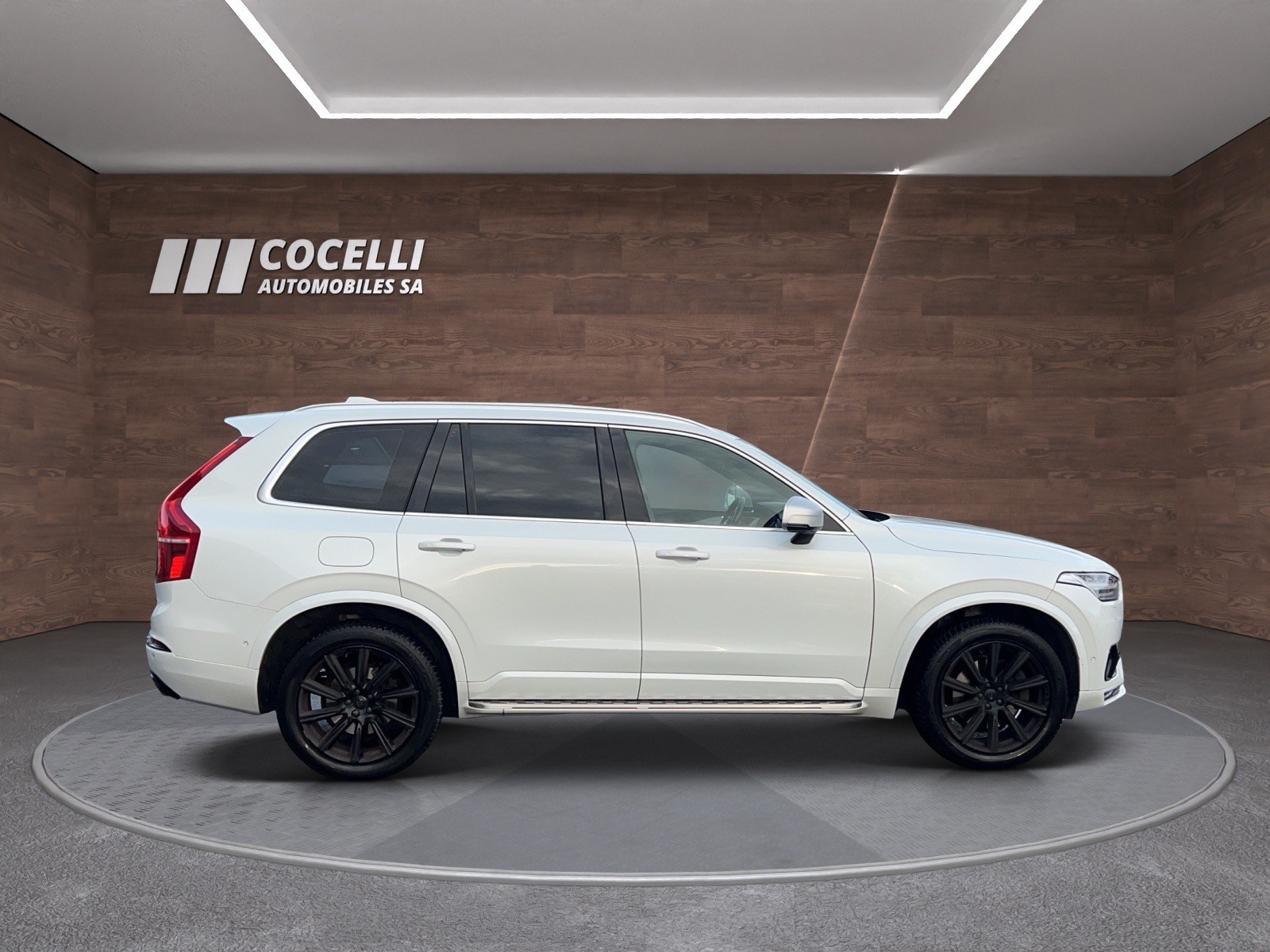 VOLVO XC90 D5 AWD R-Design Geartronic-image-3