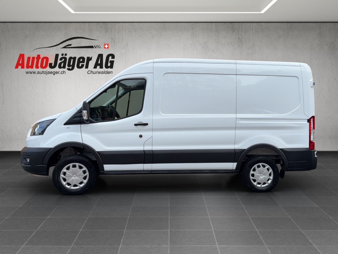 FORD E-Transit Van 350 L2 Trend RWD-image-2