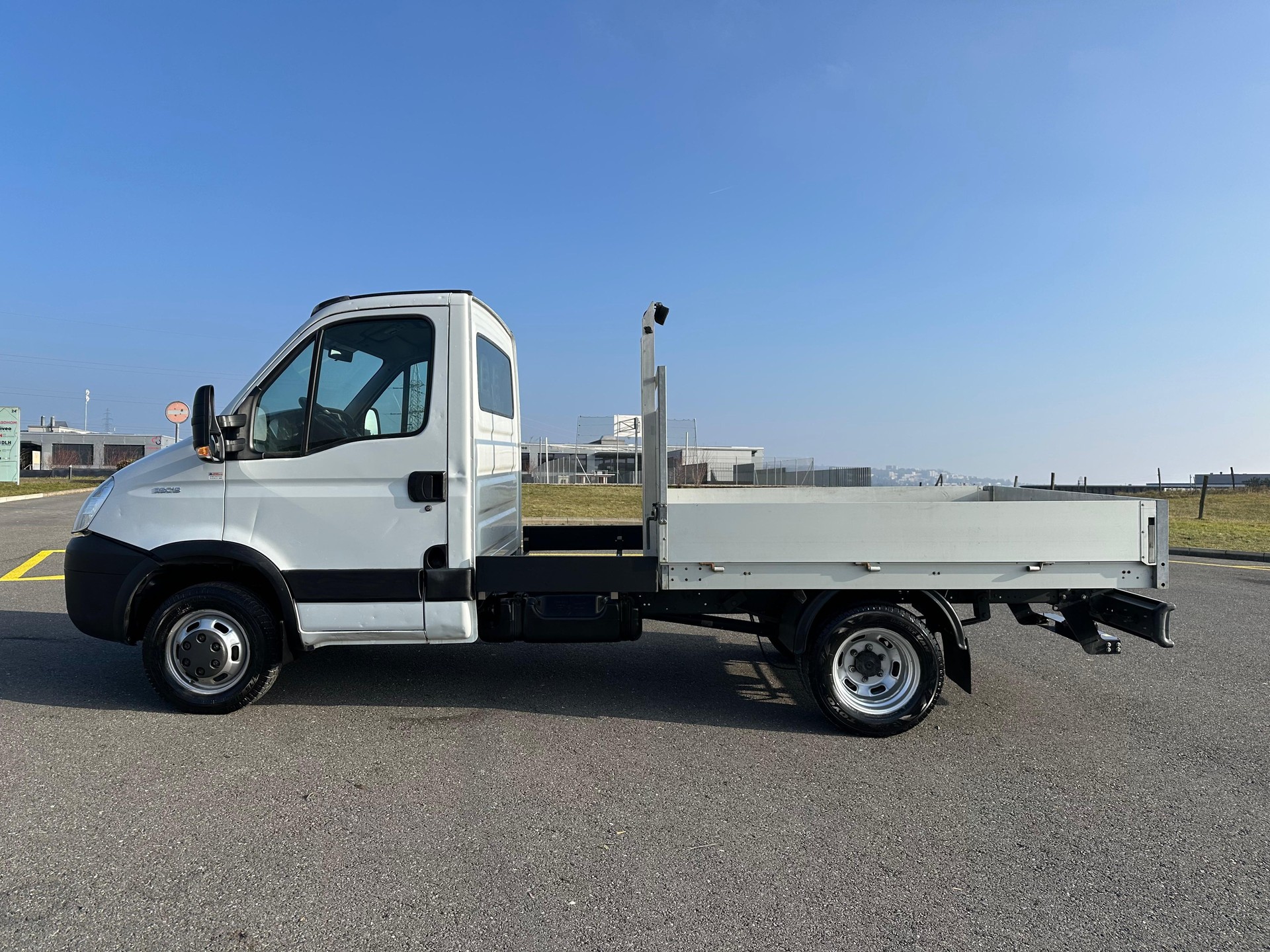 IVECO DAILY-image-16
