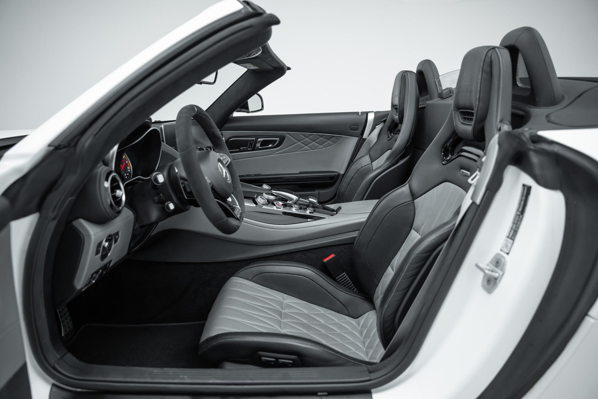 MERCEDES-BENZ AMG GT C Roadster Edition 50 Speedshift DCT-image-10