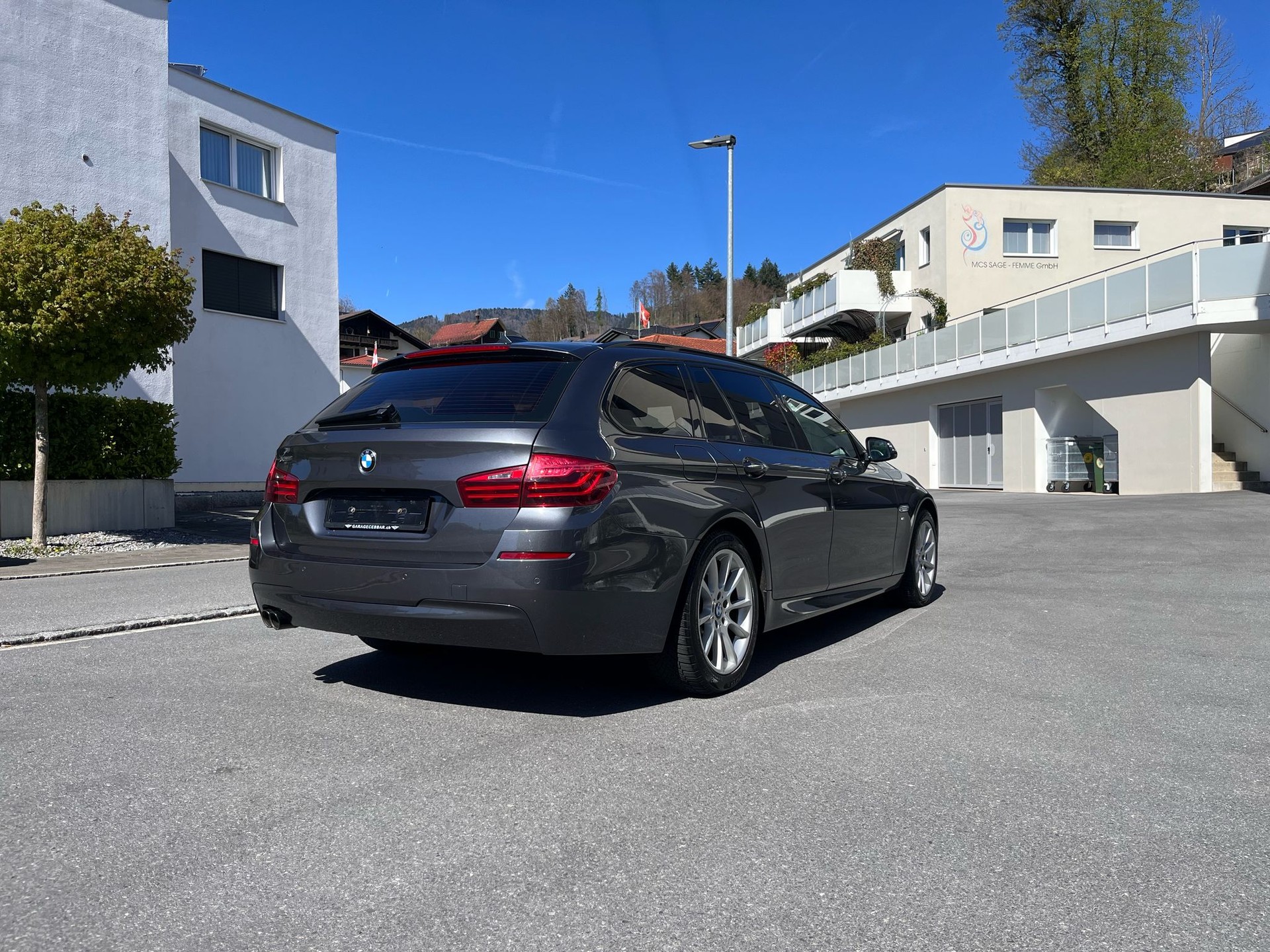 BMW 520d Touring xDrive Steptronic 12Mt Gara-image-5