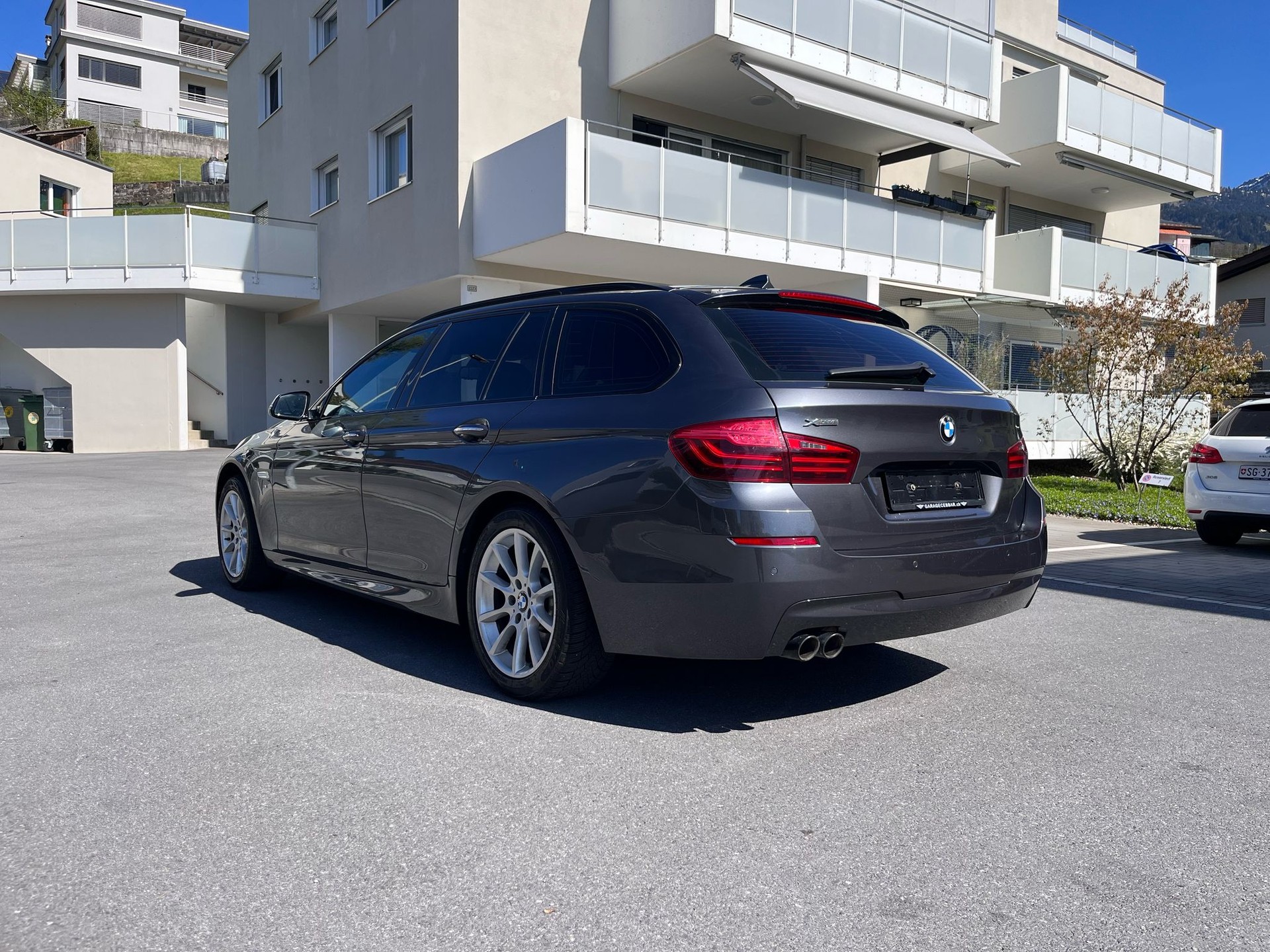 BMW 520d Touring xDrive Steptronic 12Mt Gara-image-7