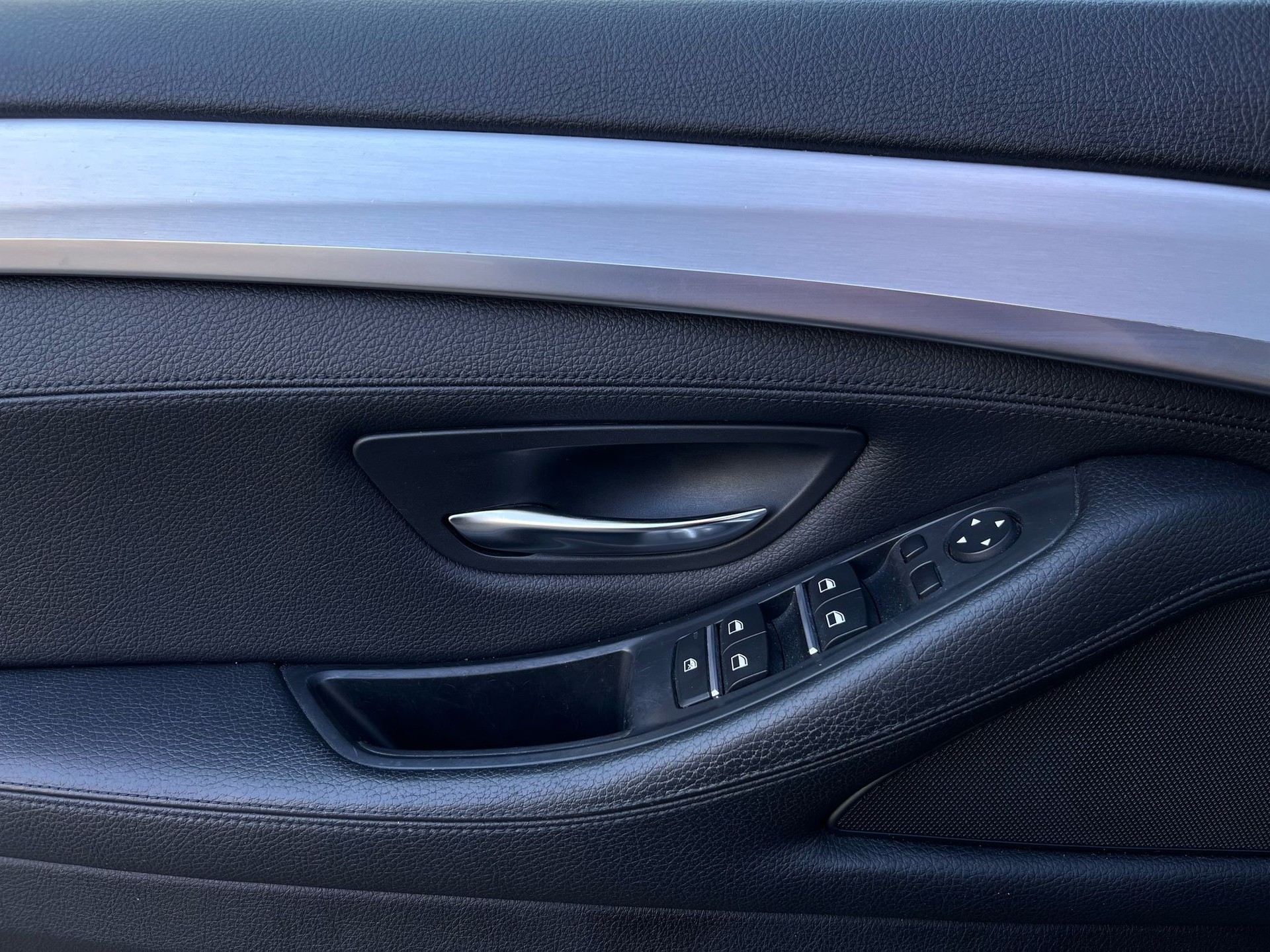 BMW 520d Touring xDrive Steptronic 12Mt Gara-image-19