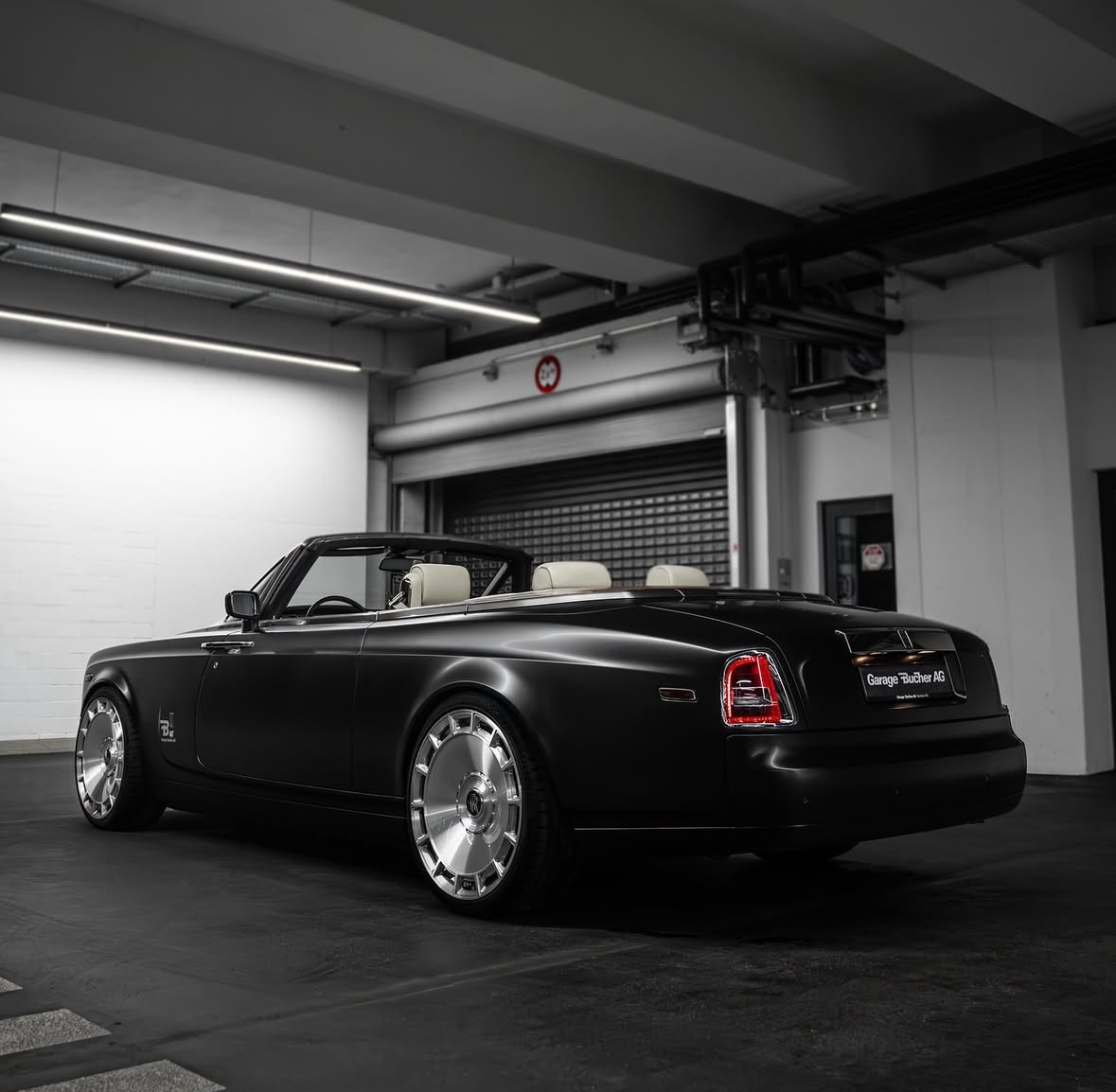 ROLLS-ROYCE Phantom 6.7 V12 Drophead-image-4