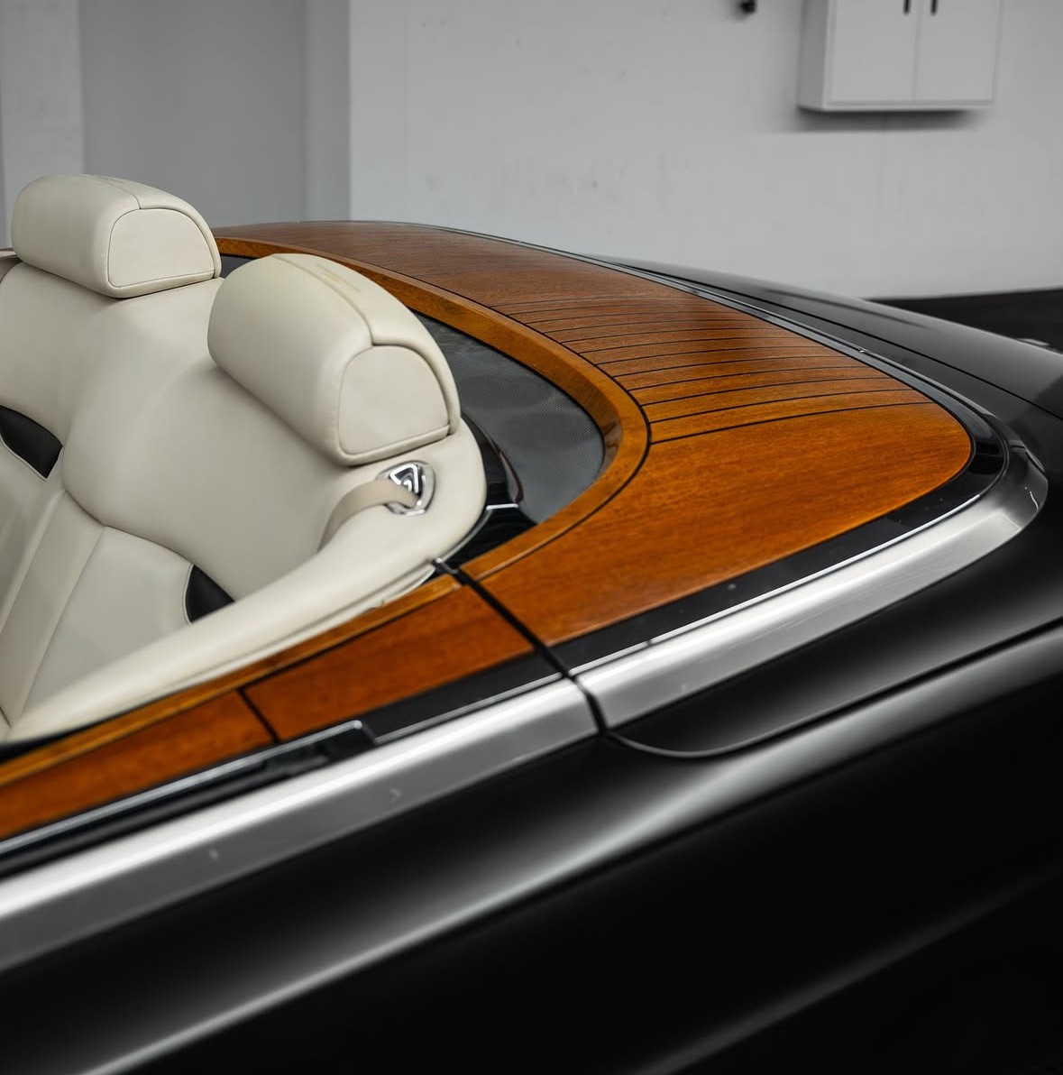 ROLLS-ROYCE Phantom 6.7 V12 Drophead-image-8