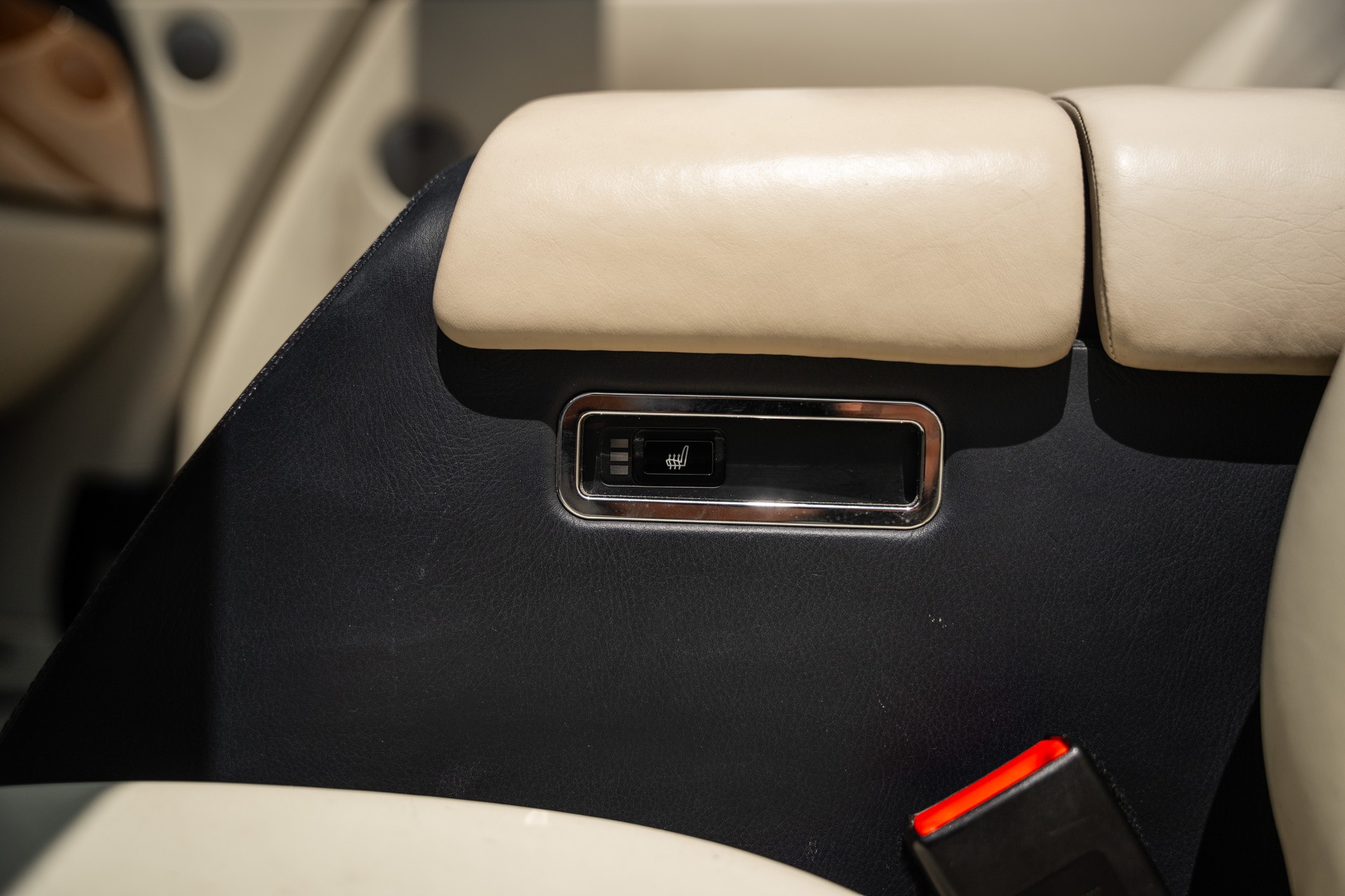 ROLLS-ROYCE Phantom 6.7 V12 Drophead-image-24