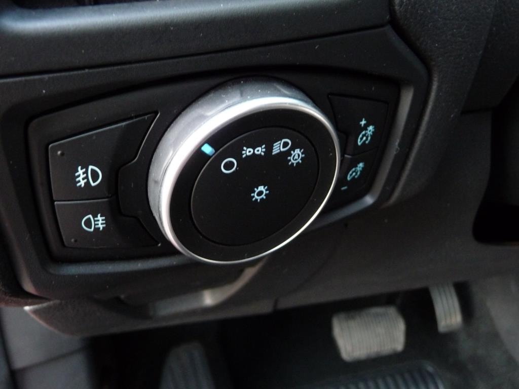 FORD Focus 1.5 SCTi Titanium X Automatic-image-6