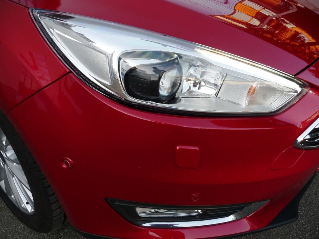 FORD Focus 1.5 SCTi Titanium X Automatic-image-2
