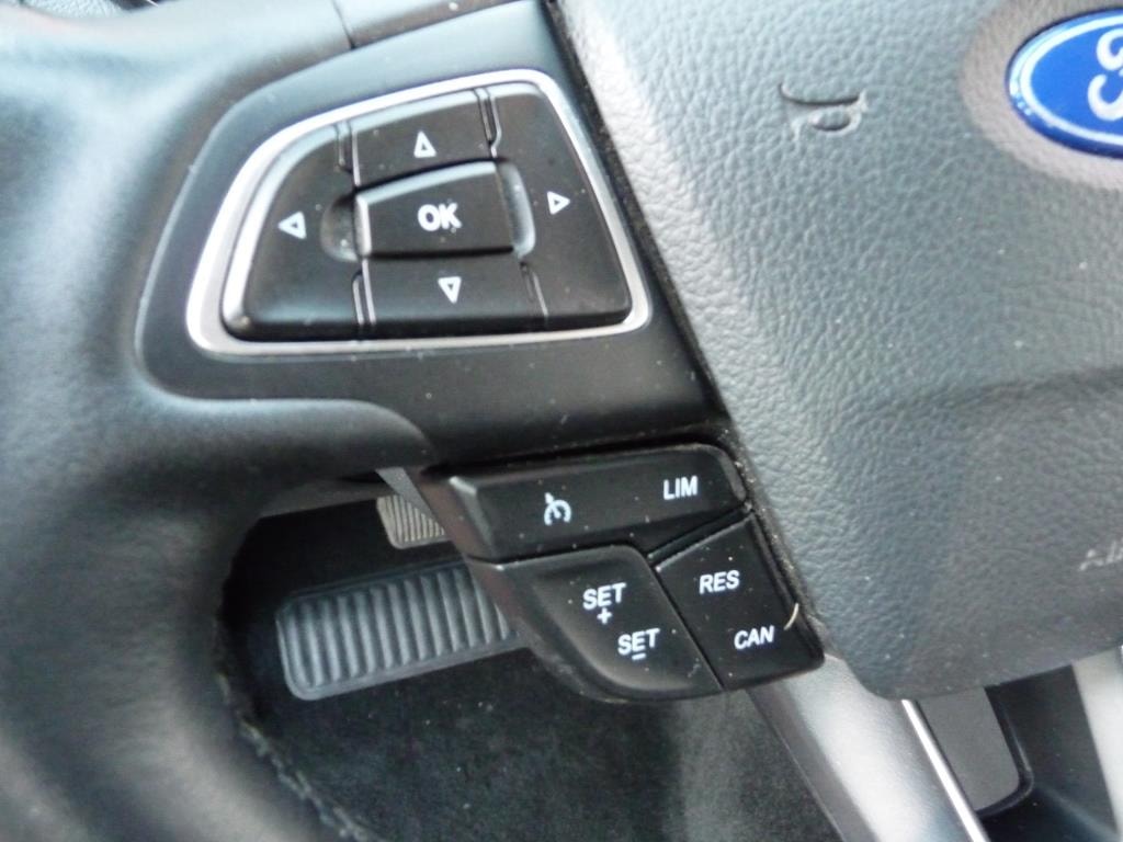 FORD Focus 1.5 SCTi Titanium X Automatic-image-7