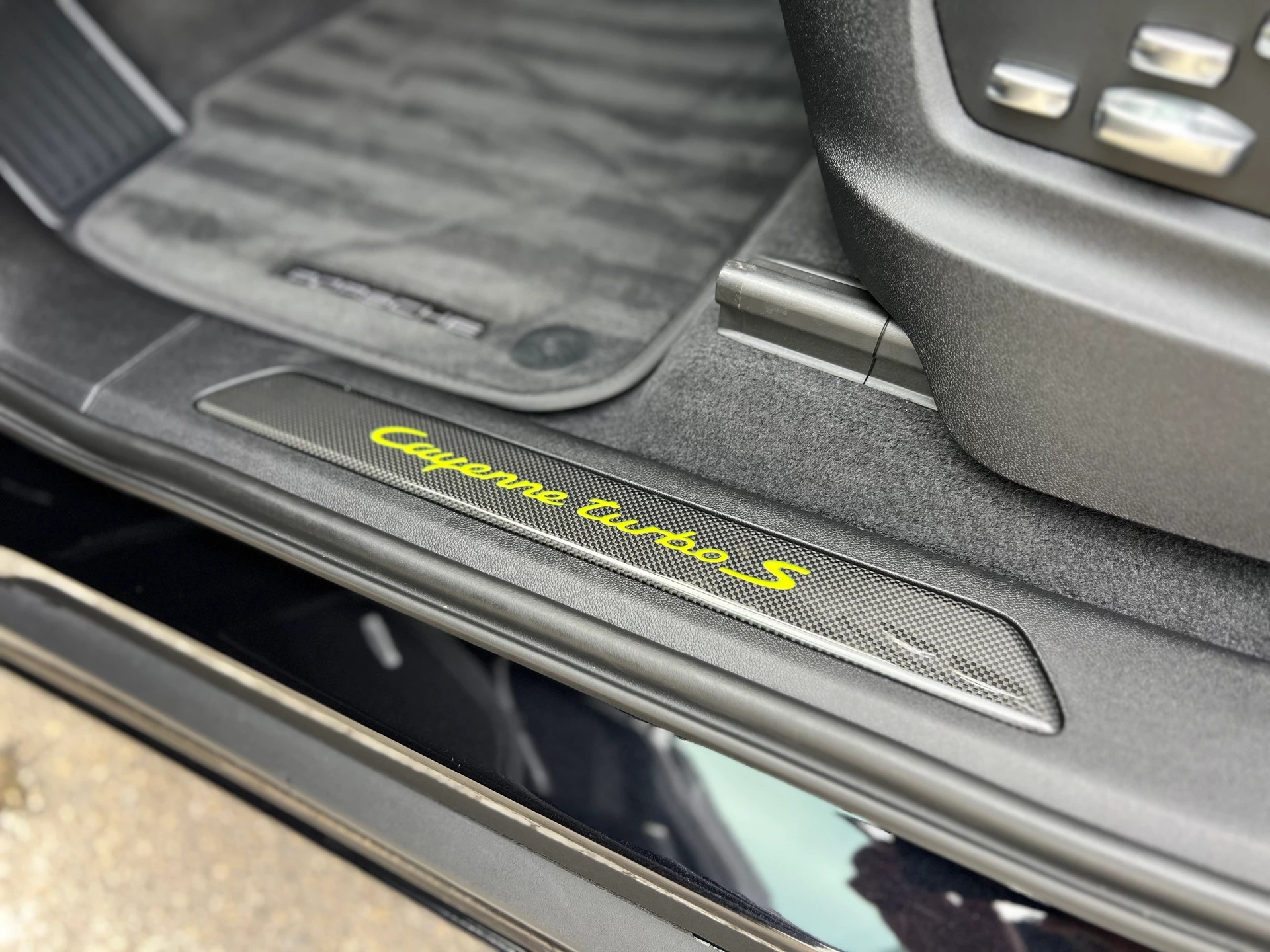 PORSCHE Cayenne Turbo Coupé S I 853PS SPORTEC STUFE 3-image-12