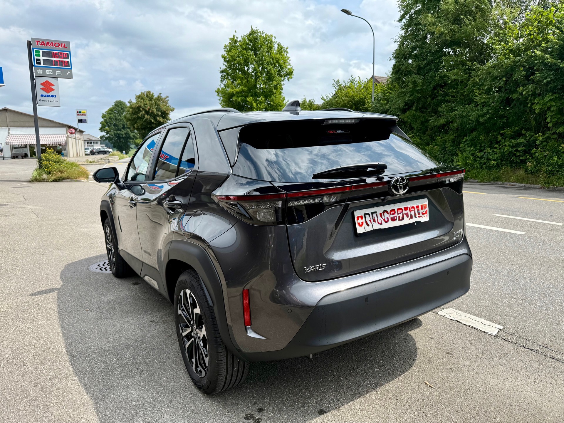 TOYOTA YARIS CROSS-image-3