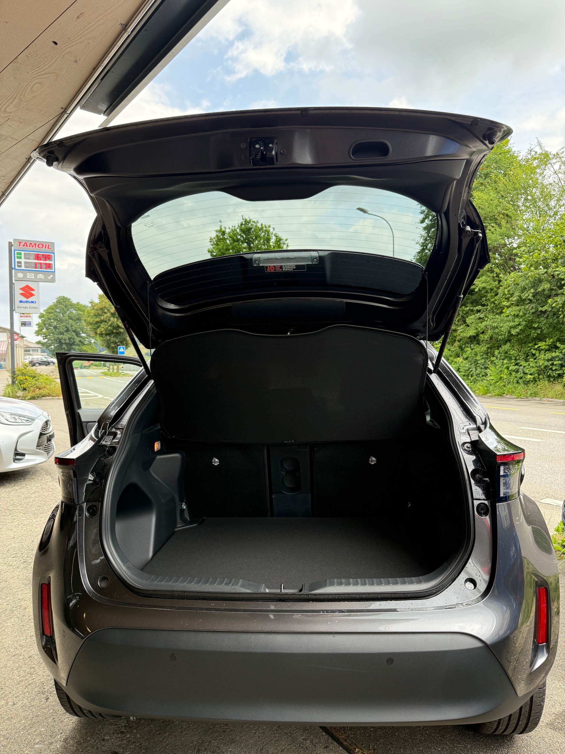 TOYOTA YARIS CROSS-image-7