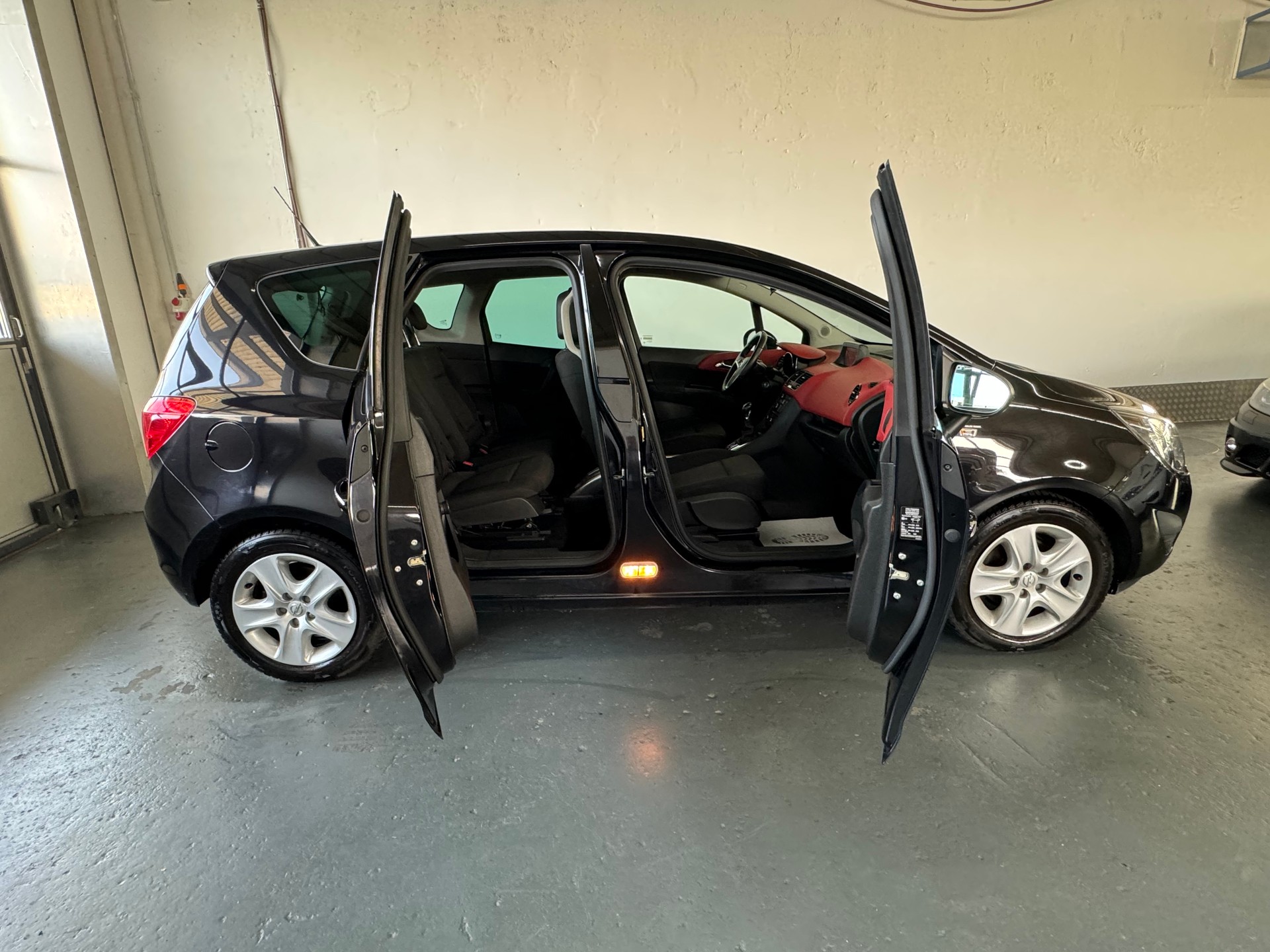 OPEL Meriva 1.4 Turbo Enjoy-image-7