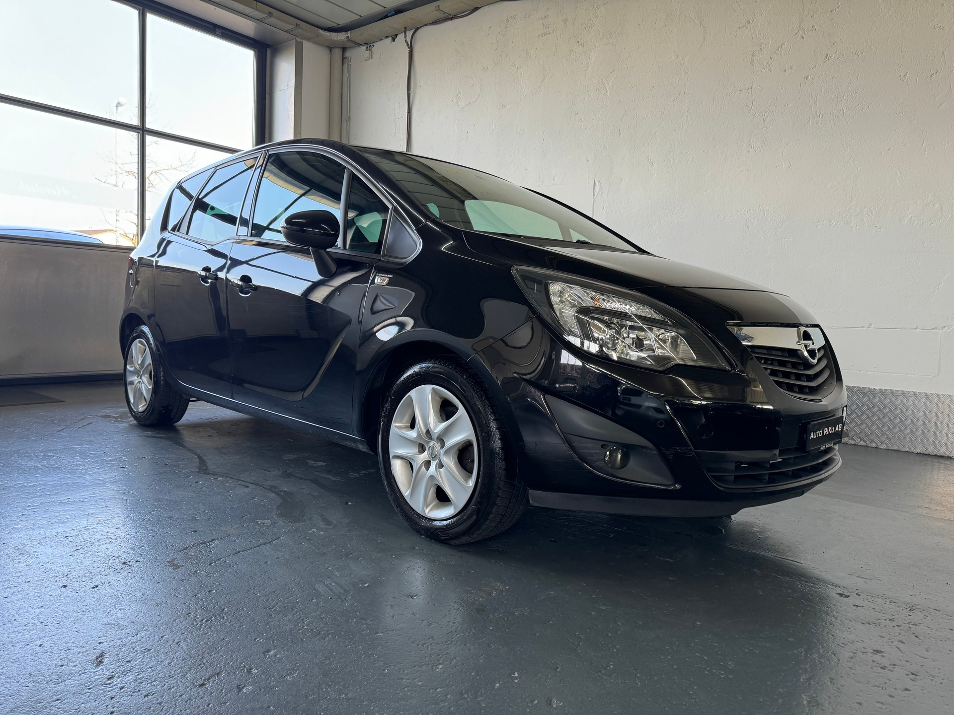 OPEL Meriva 1.4 Turbo Enjoy-image-1