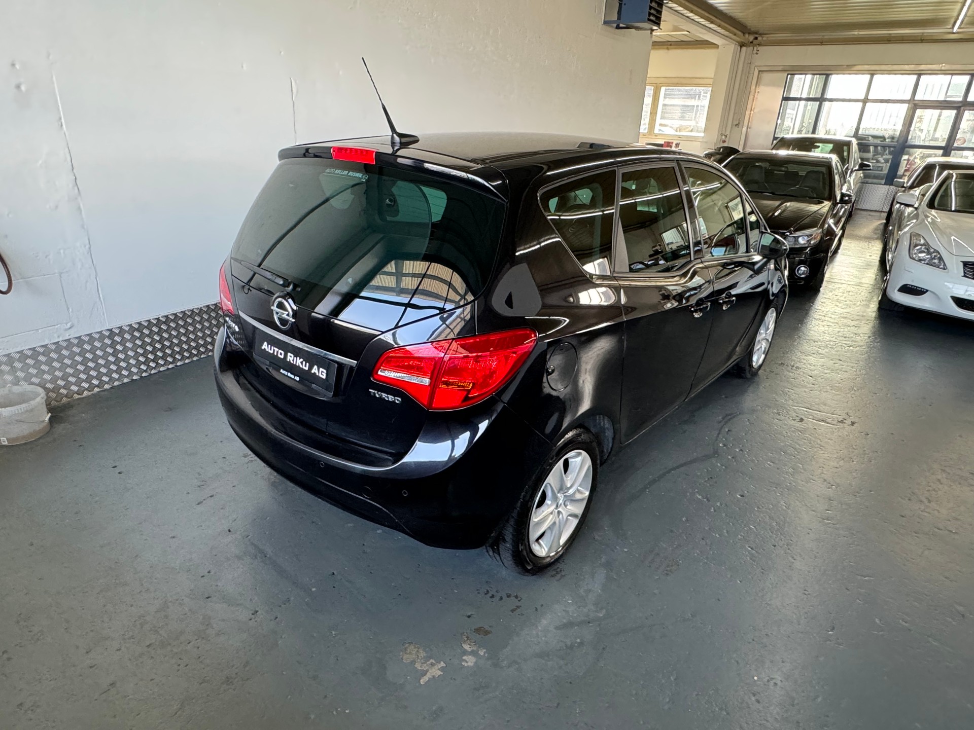 OPEL Meriva 1.4 Turbo Enjoy-image-8