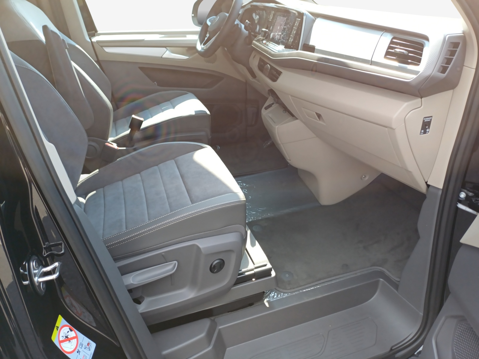 VW California 2.0 TDI Beach Tour-image-14