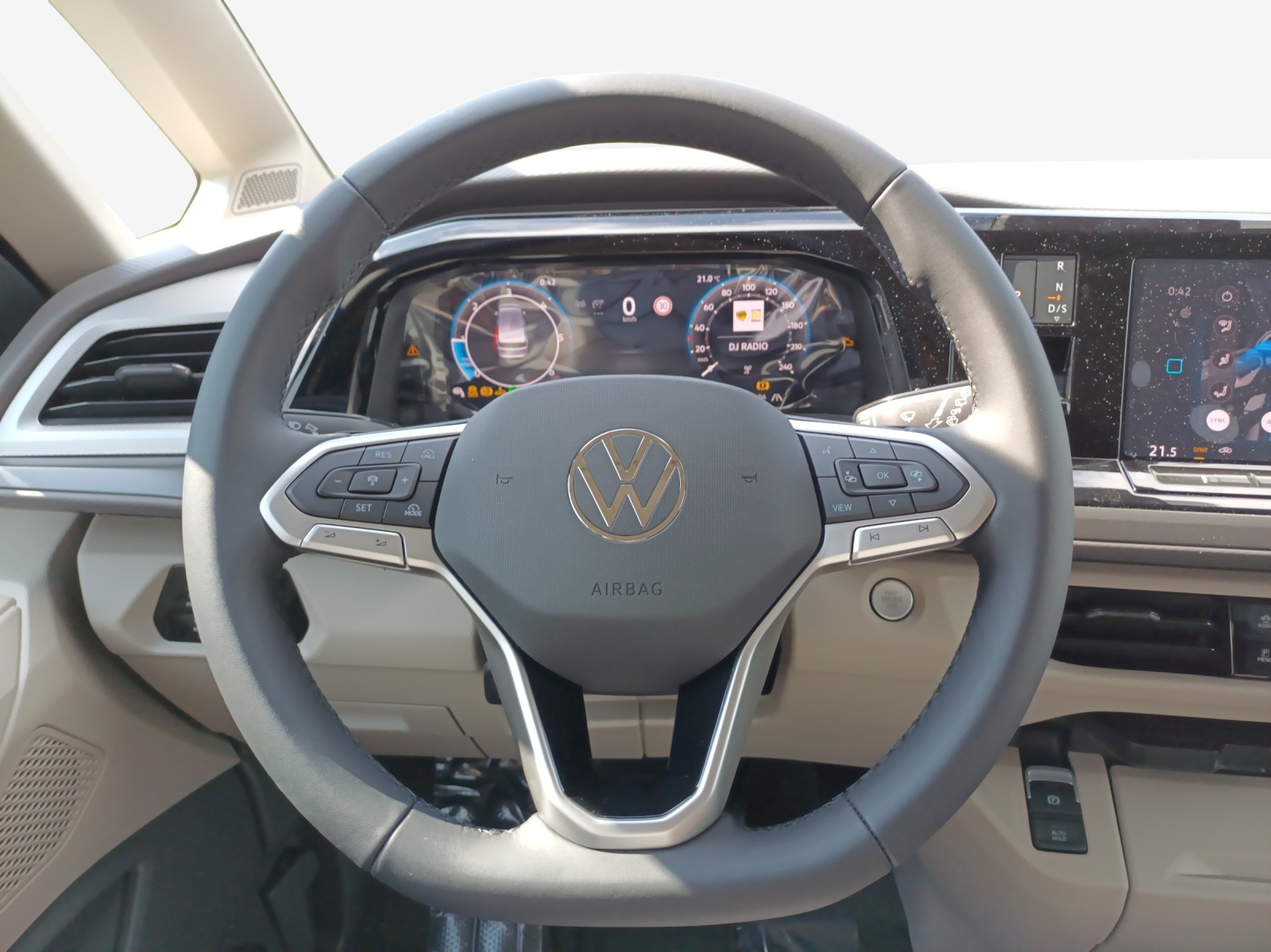 VW California 2.0 TDI Beach Tour-image-9