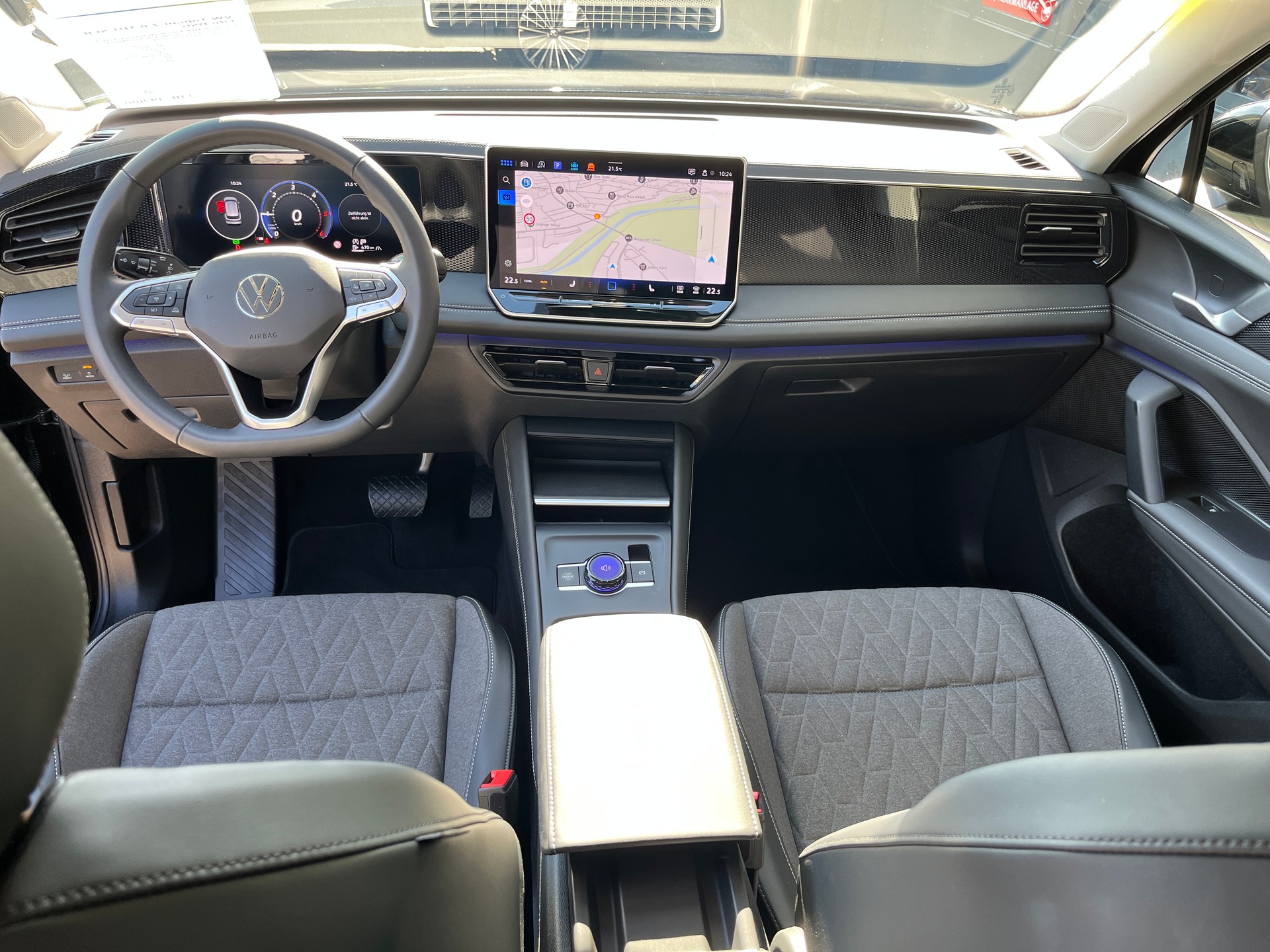 VW Tiguan 2.0 TDI SCR Life DSG-image-10