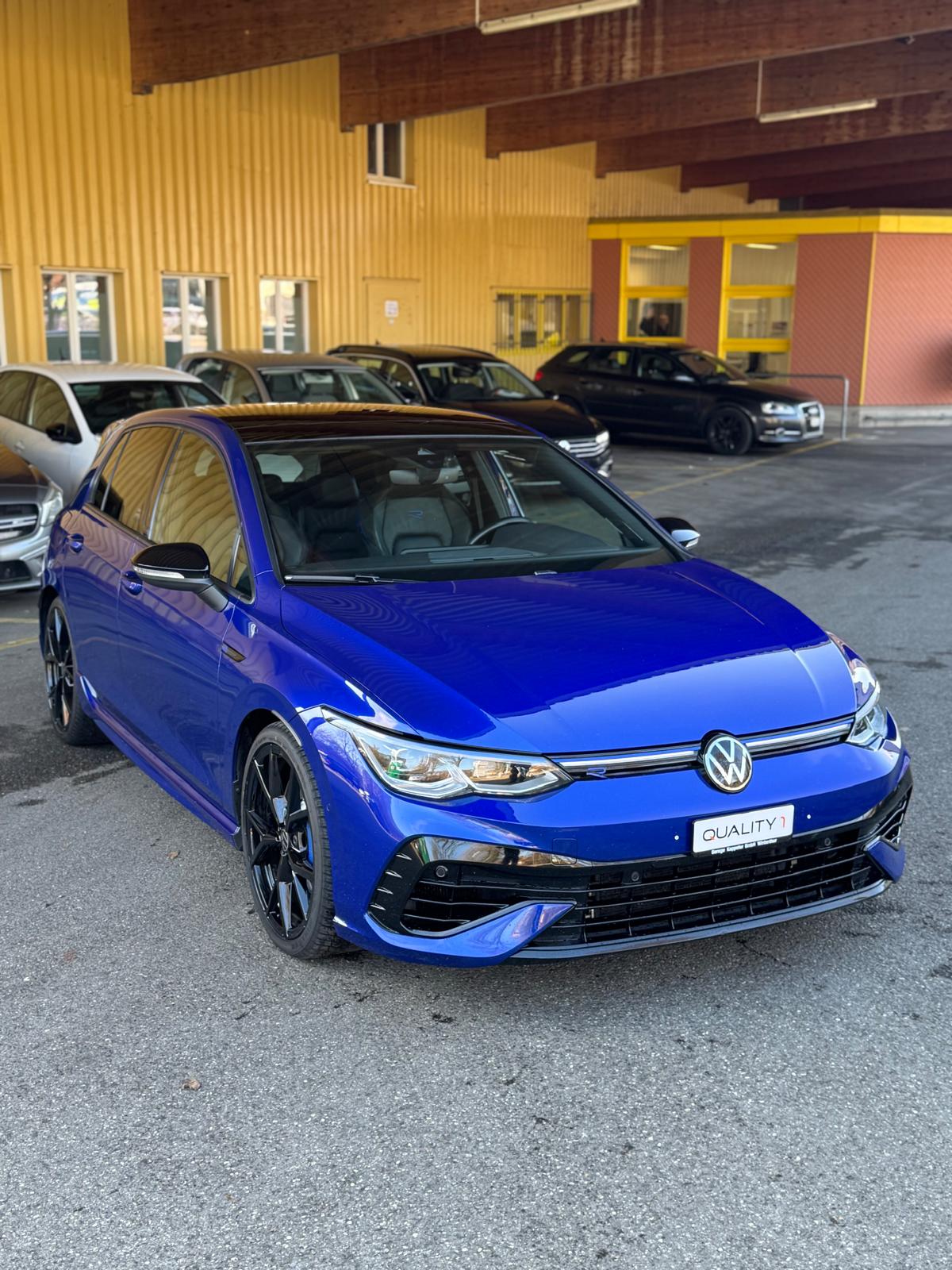 VW Golf 2.0 TSI R DSG 4Motion R 20 Years (Limousine) VW VW Golf 2.0 TSI R DSG 4Motion R 20 Years (Limousine)