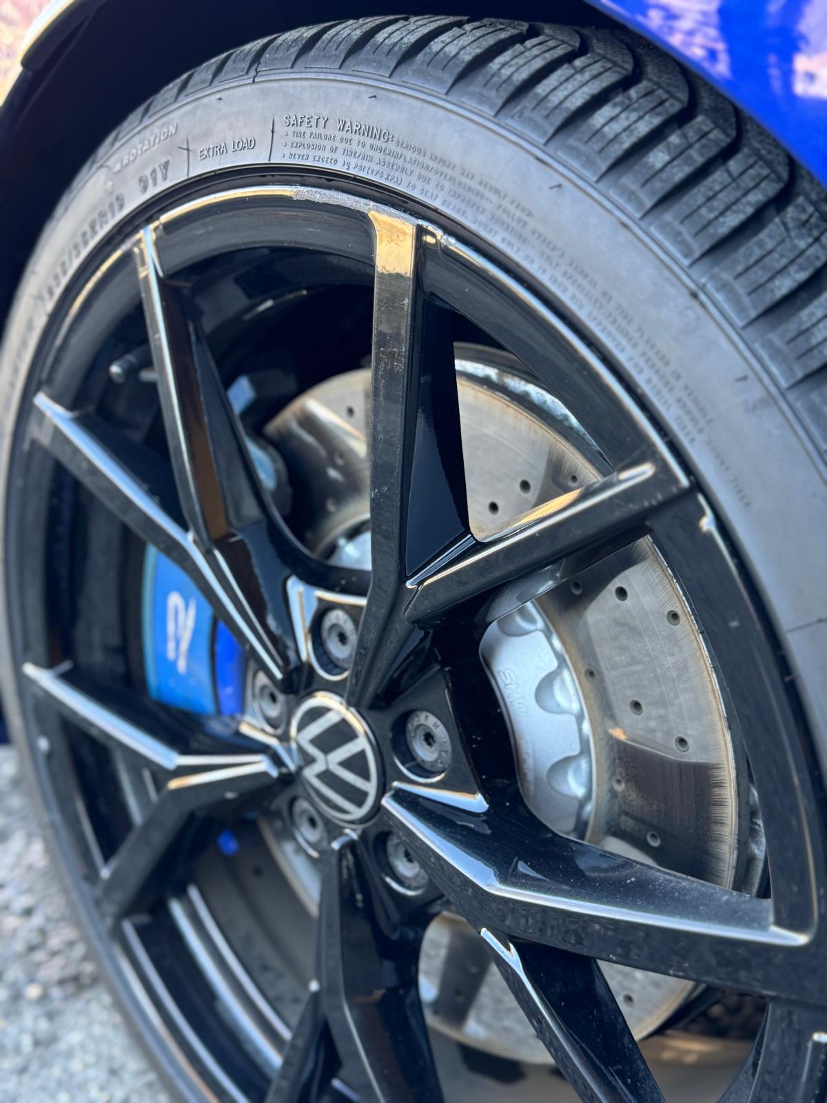 VW Golf 2.0 TSI R DSG 4Motion R 20 Years-image-13