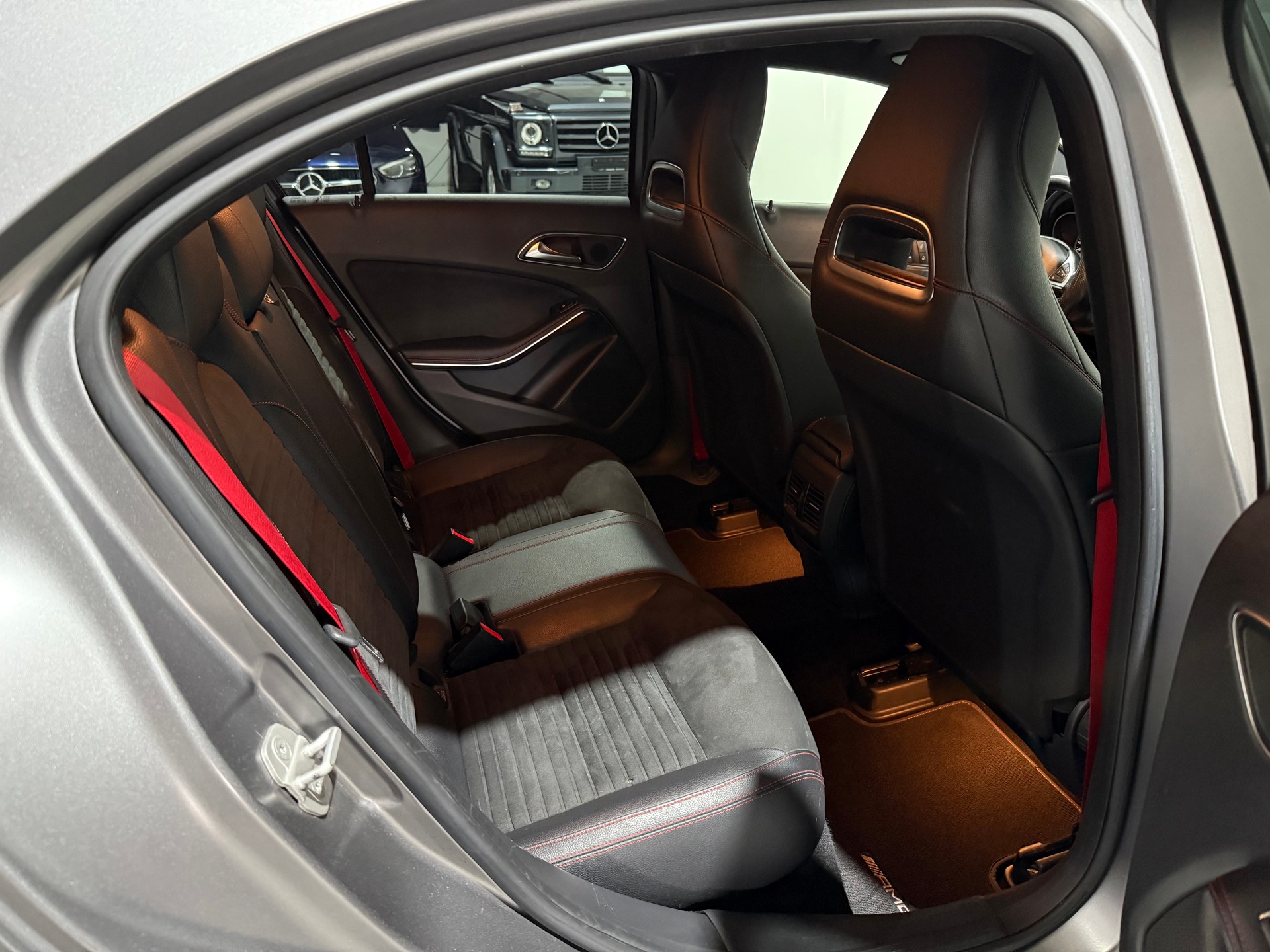 MERCEDES-BENZ A 45 AMG 4Matic Speedshift 7G-DCT-image-14