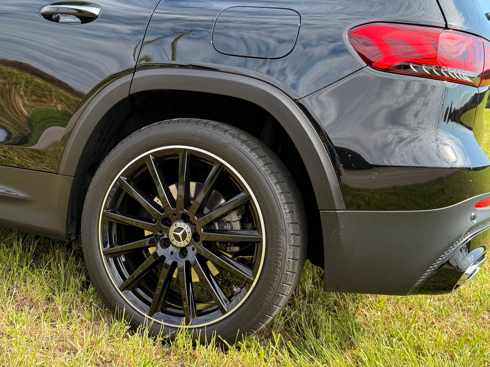 MERCEDES-BENZ GLB 220 d 4Matic AMG Line 8G-Tronic-image-1