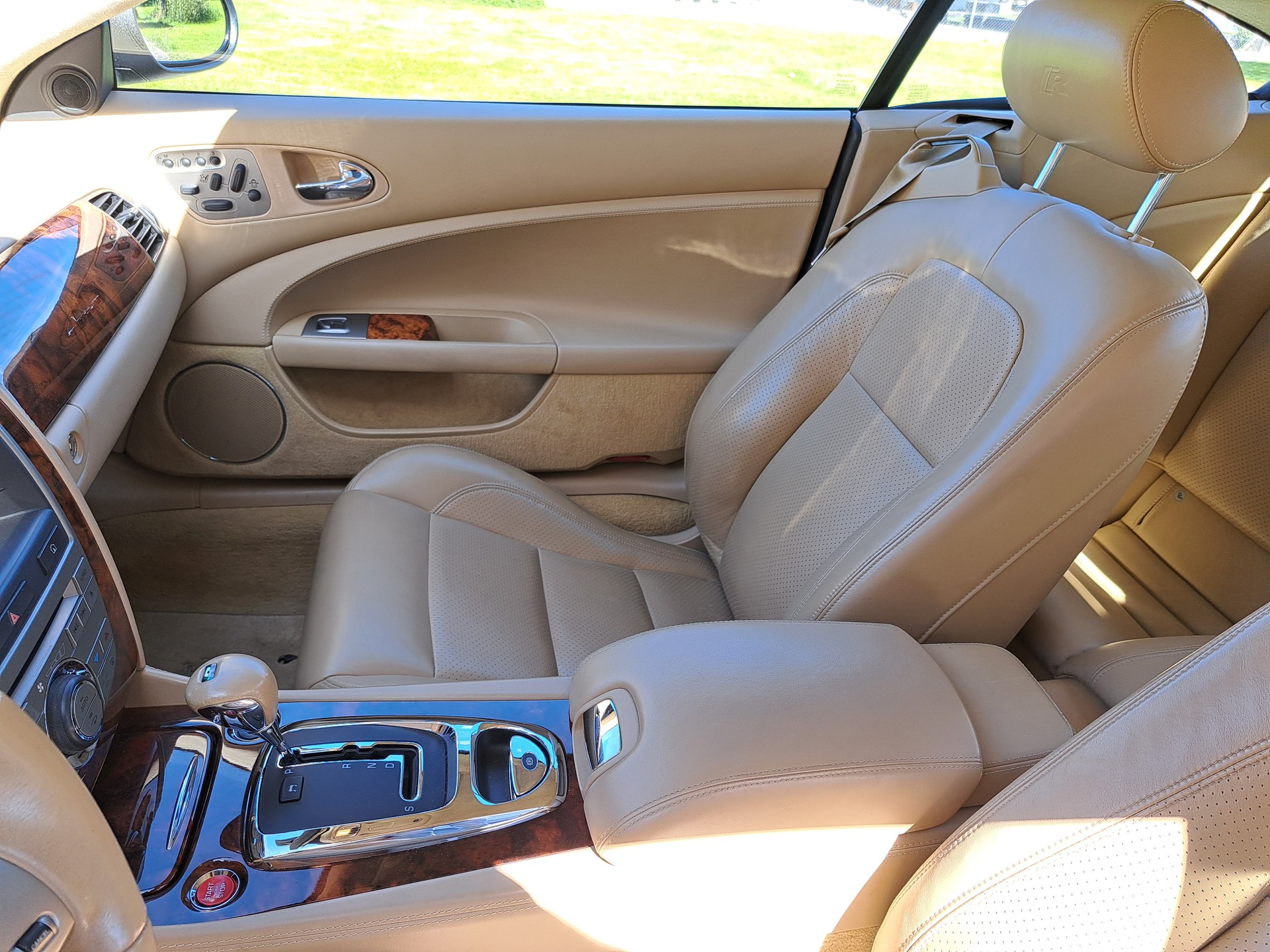 JAGUAR XKR 4.2 V8 SC Automatic-image-2