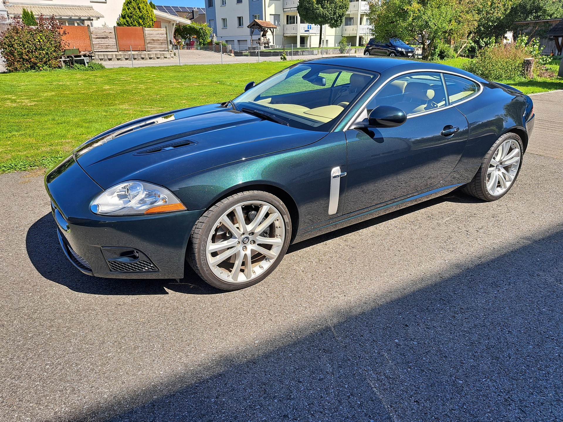 JAGUAR XKR 4.2 V8 SC Automatic-image-0