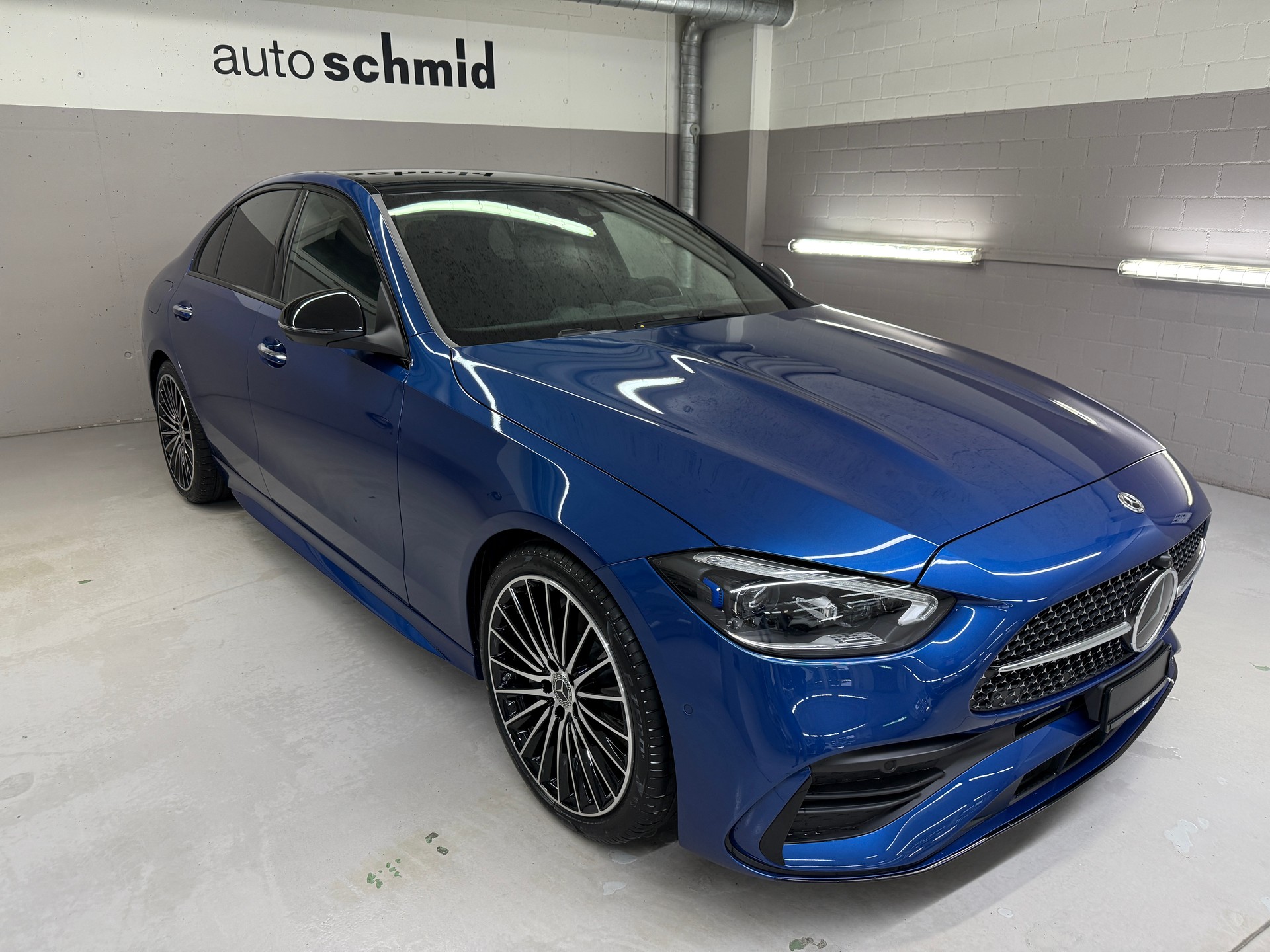 MERCEDES-BENZ C 220 d 4MATIC Limousine Swiss Star-showroom-element-1