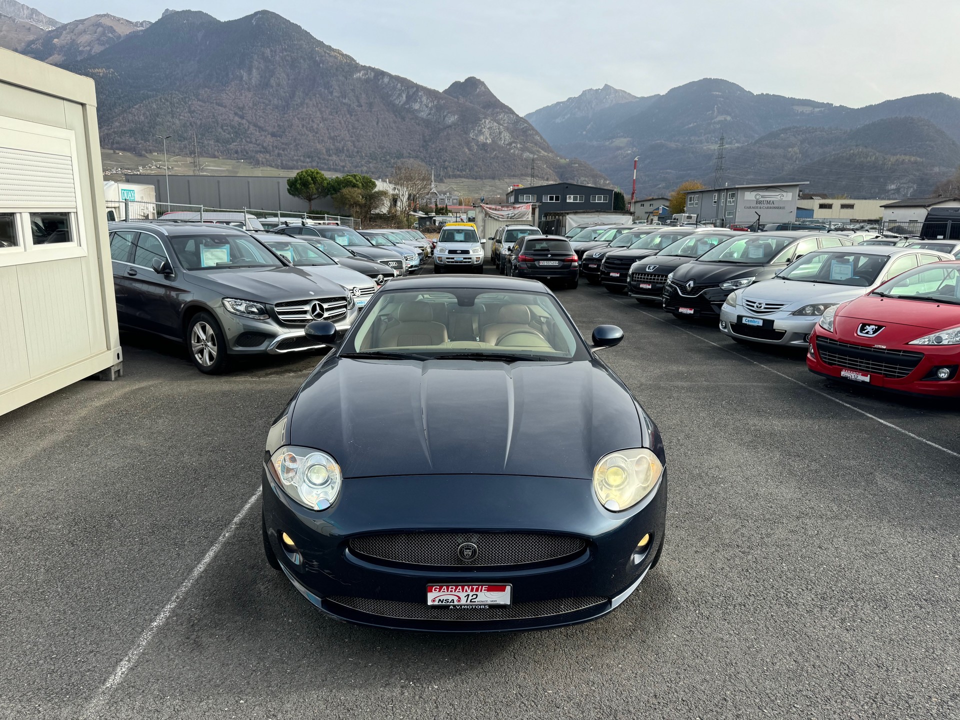JAGUAR XK 4.2 V8 Automatic-image-2