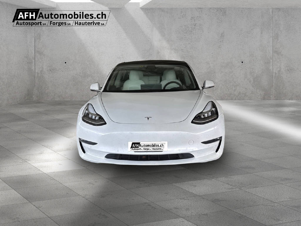 TESLA Model 3 Long Range D-image-2