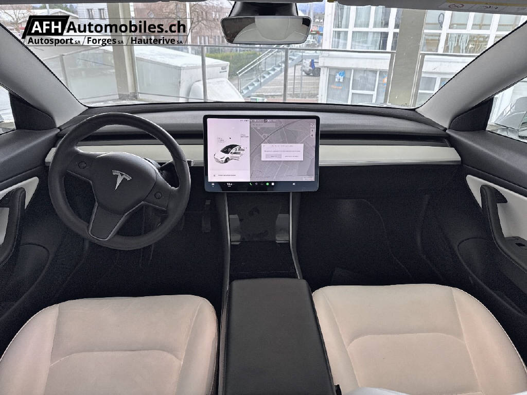 TESLA Model 3 Long Range D-image-16