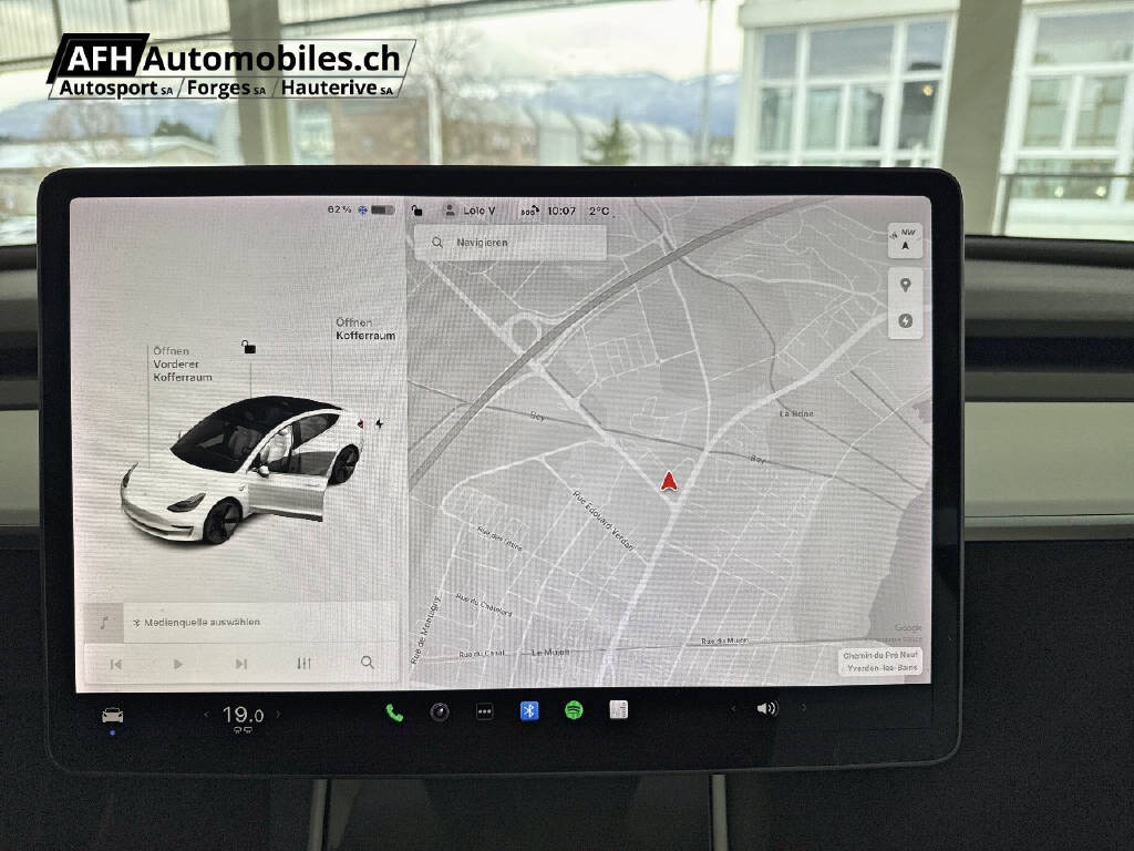 TESLA Model 3 Long Range D-image-12
