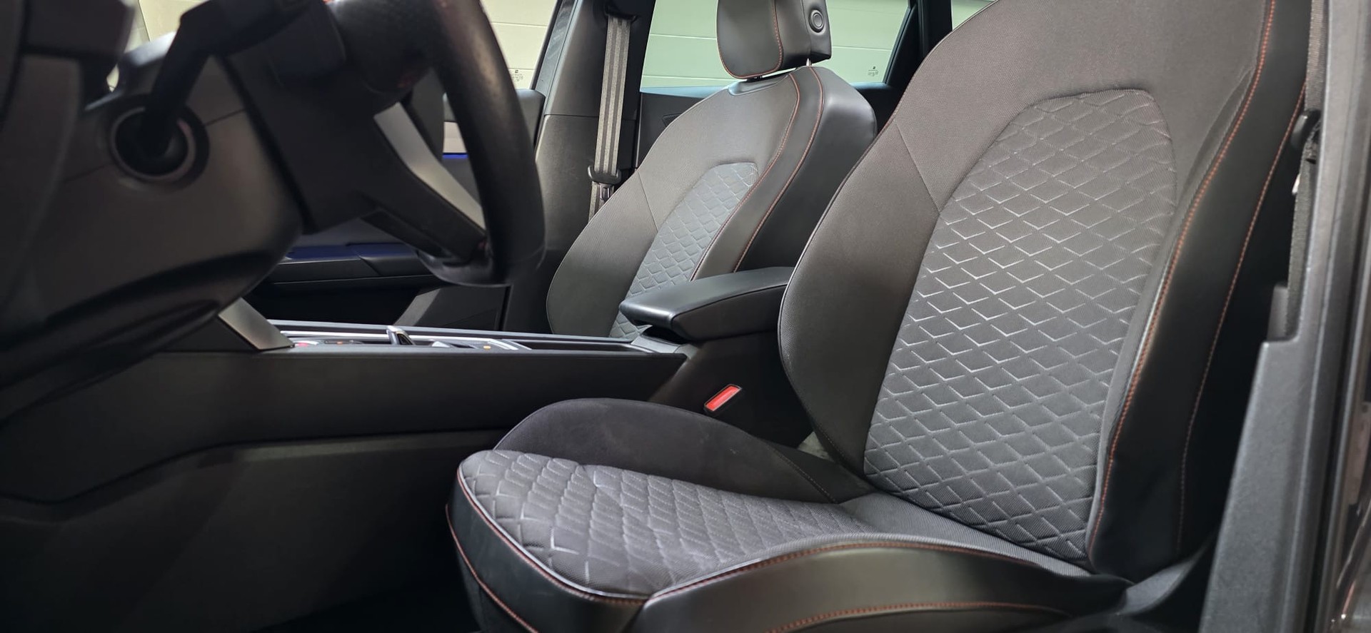 SEAT Leon ST 1.4 eHybrid pHEV DSG Hola FR *CH-Fahrzeug*-image-11