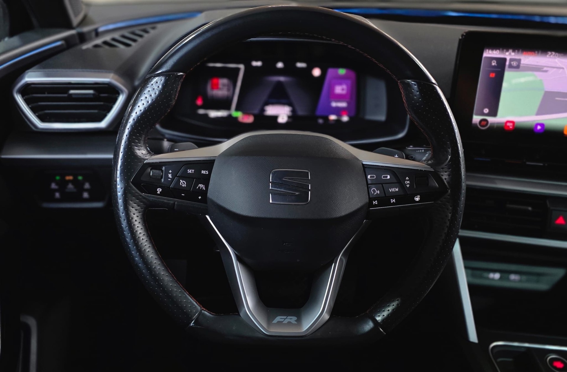SEAT Leon ST 1.4 eHybrid pHEV DSG Hola FR *CH-Fahrzeug*-image-14