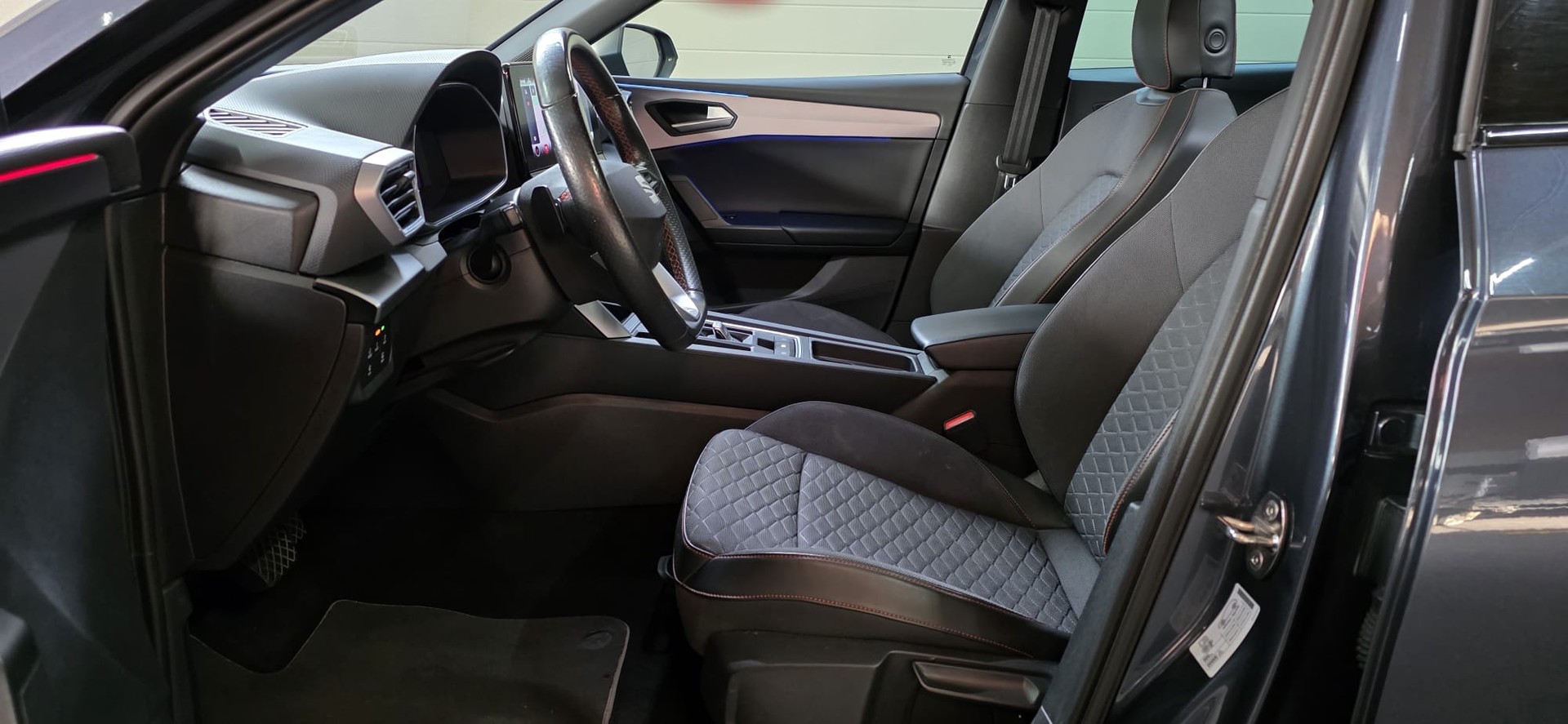 SEAT Leon ST 1.4 eHybrid pHEV DSG Hola FR *CH-Fahrzeug*-image-9
