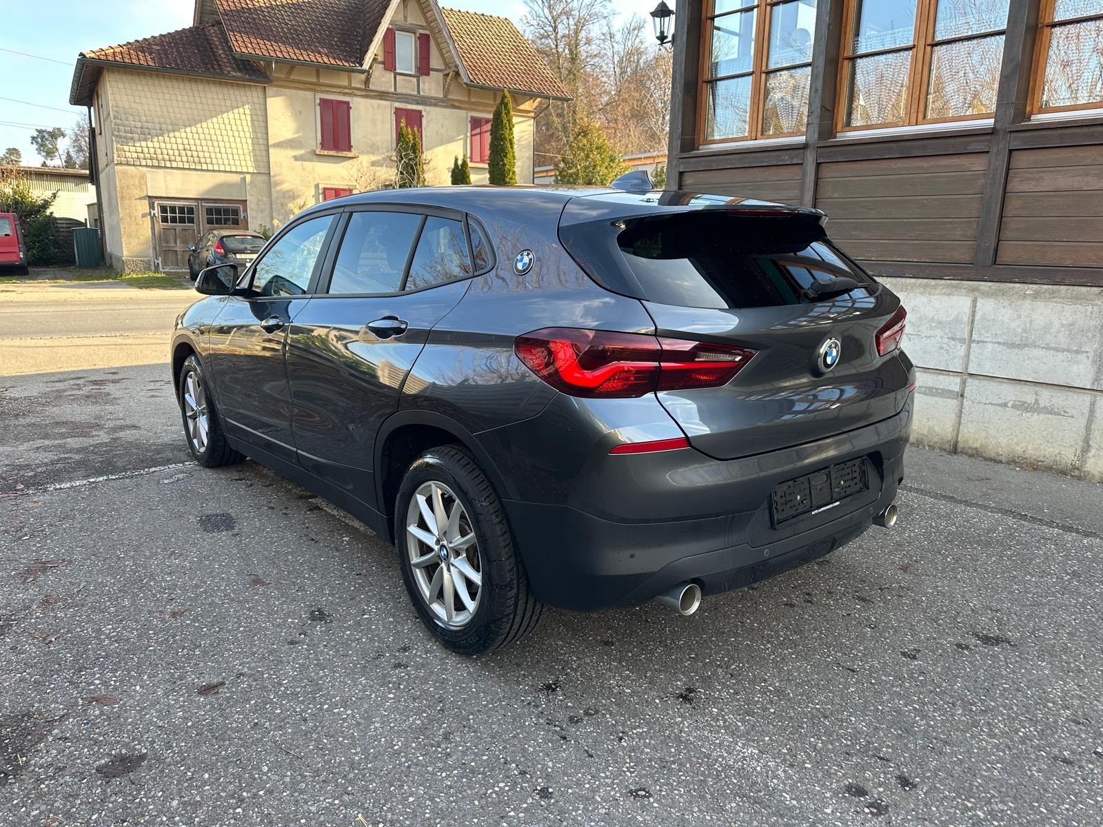 BMW X2 xDrive 20i Advantage-image-3