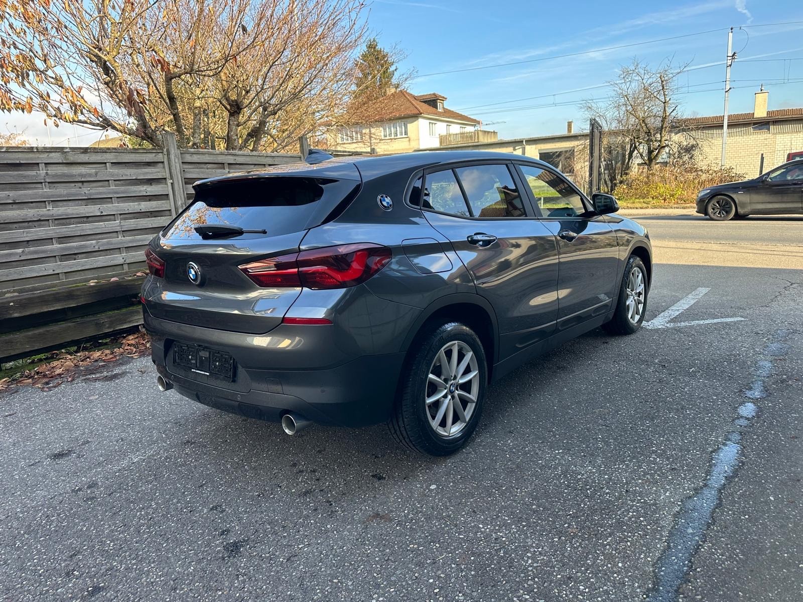 BMW X2 xDrive 20i Advantage-image-2