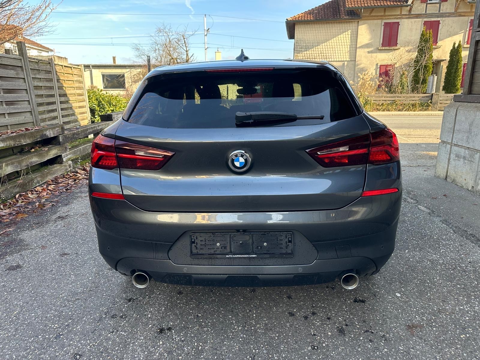 BMW X2 xDrive 20i Advantage-image-4