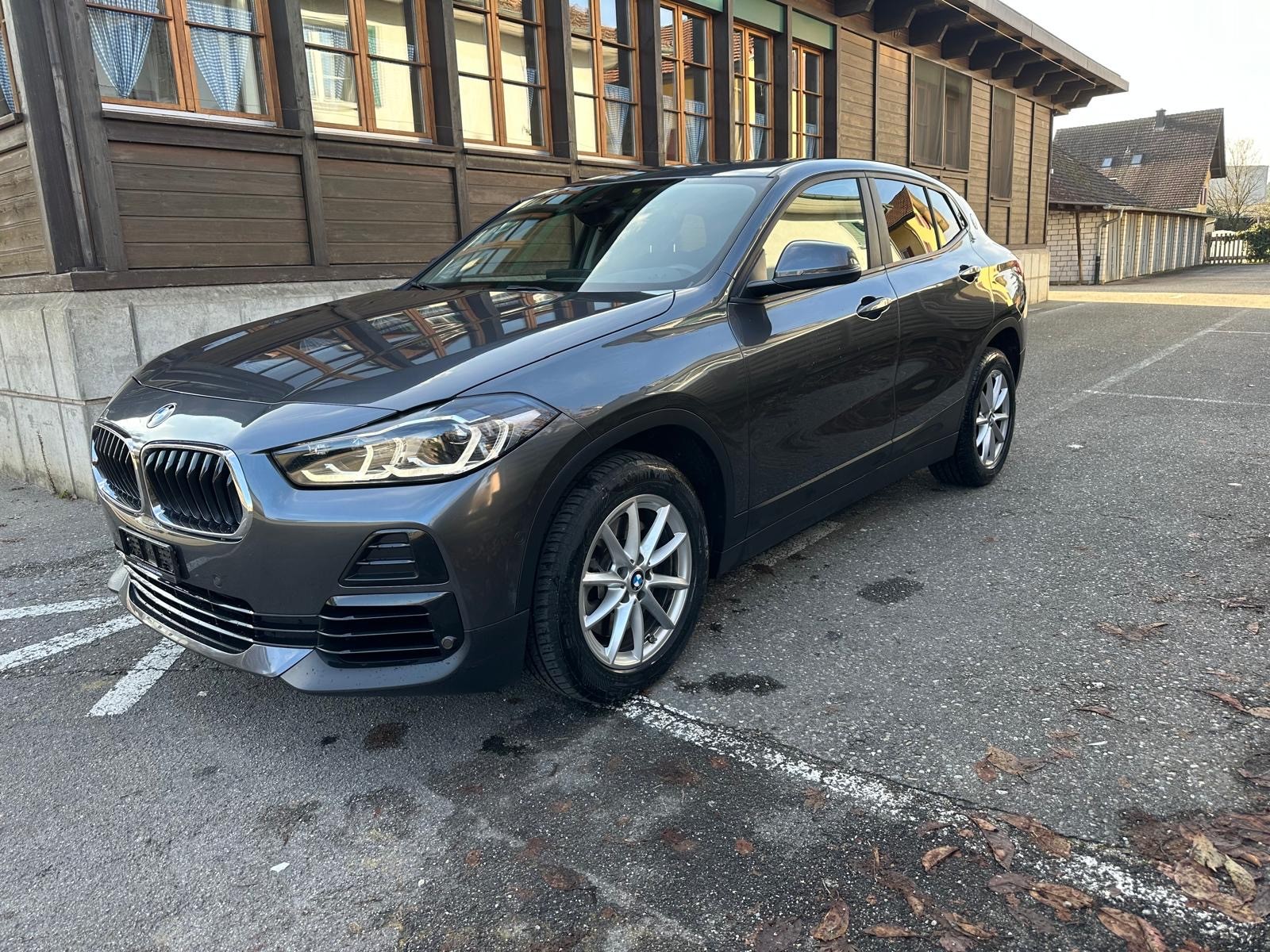 BMW X2 xDrive 20i Advantage-image-1