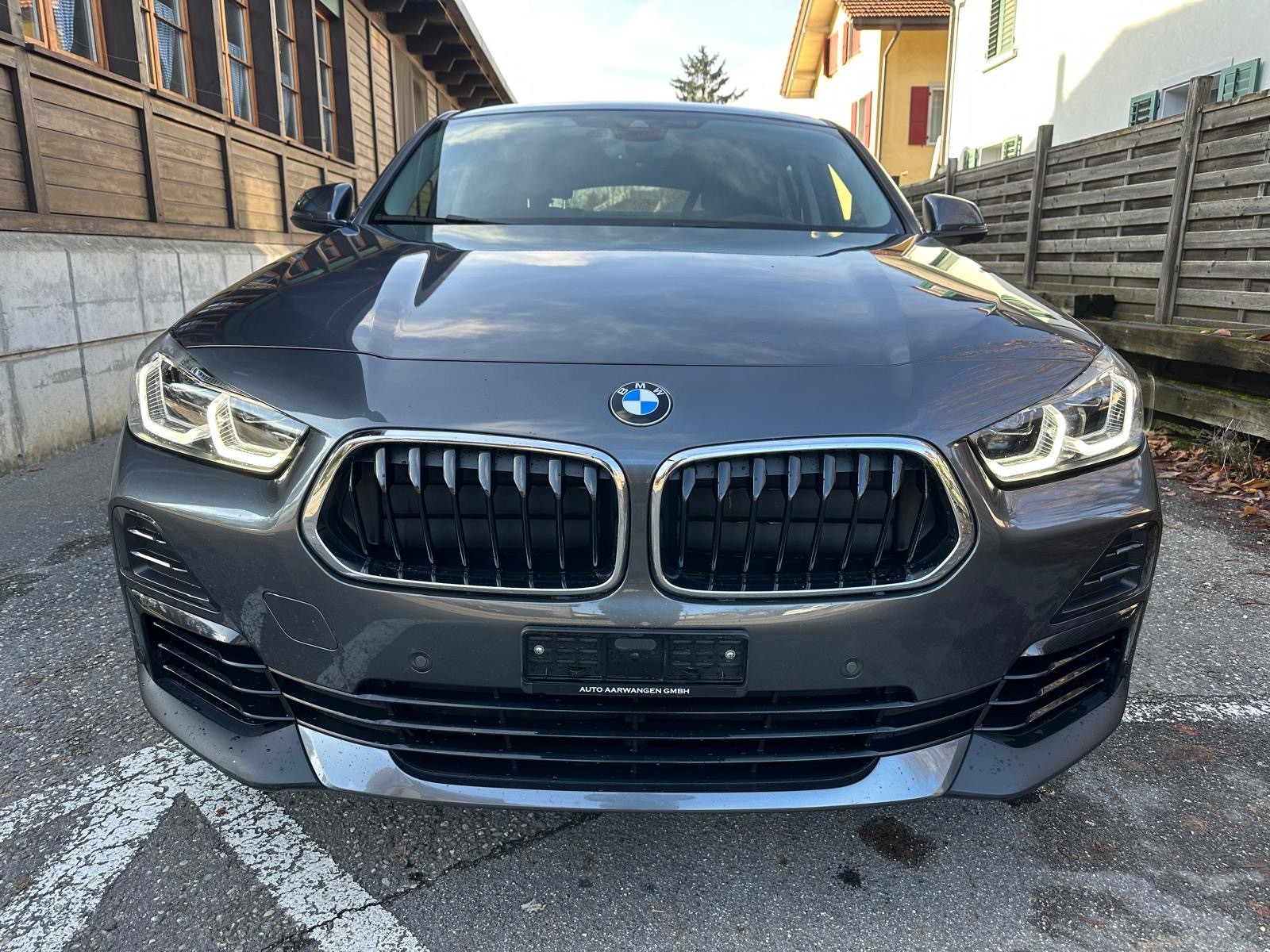 BMW X2 xDrive 20i Advantage-image-5