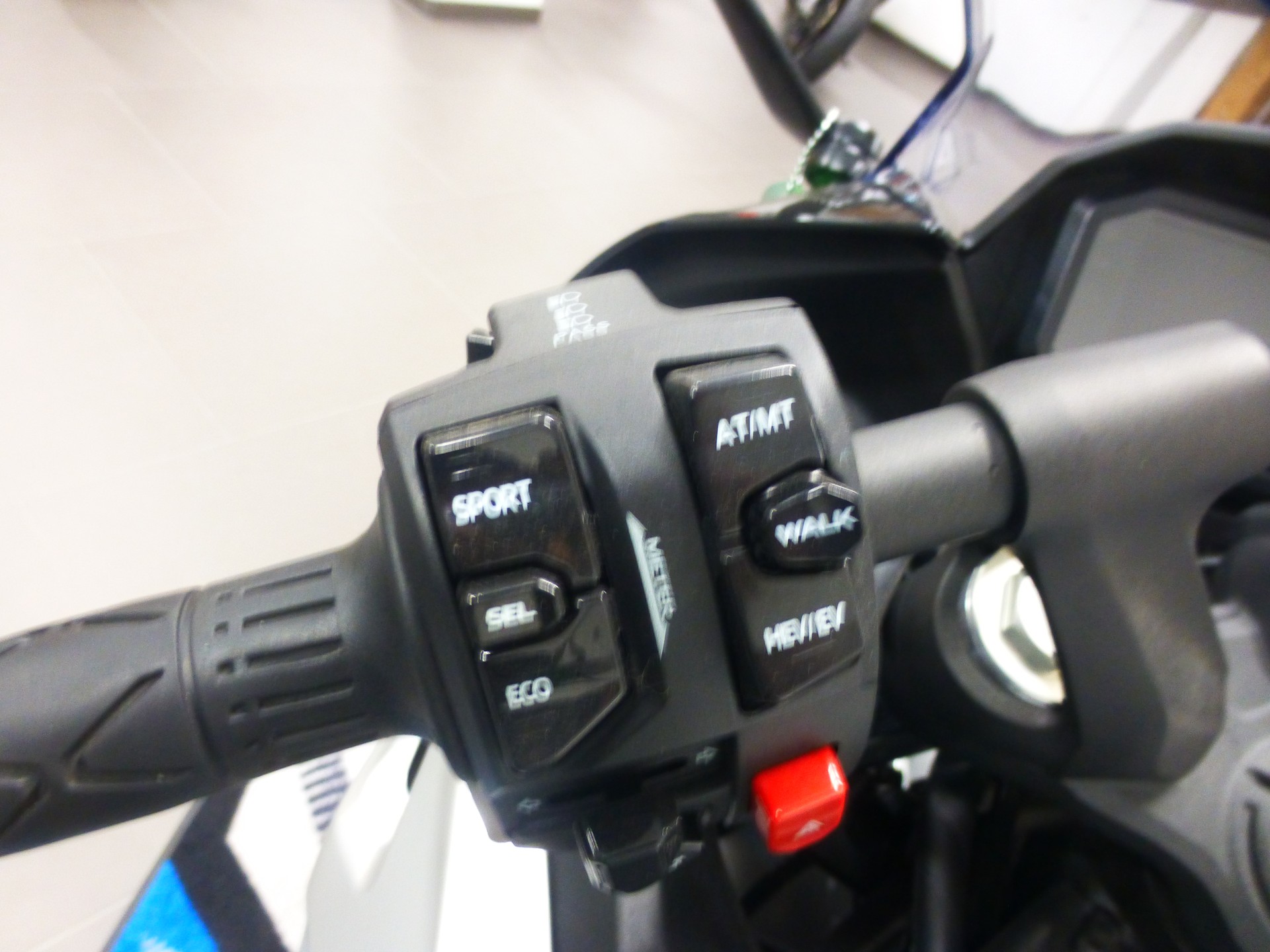 KAWASAKI Ninja 7 Hybrid-image-10