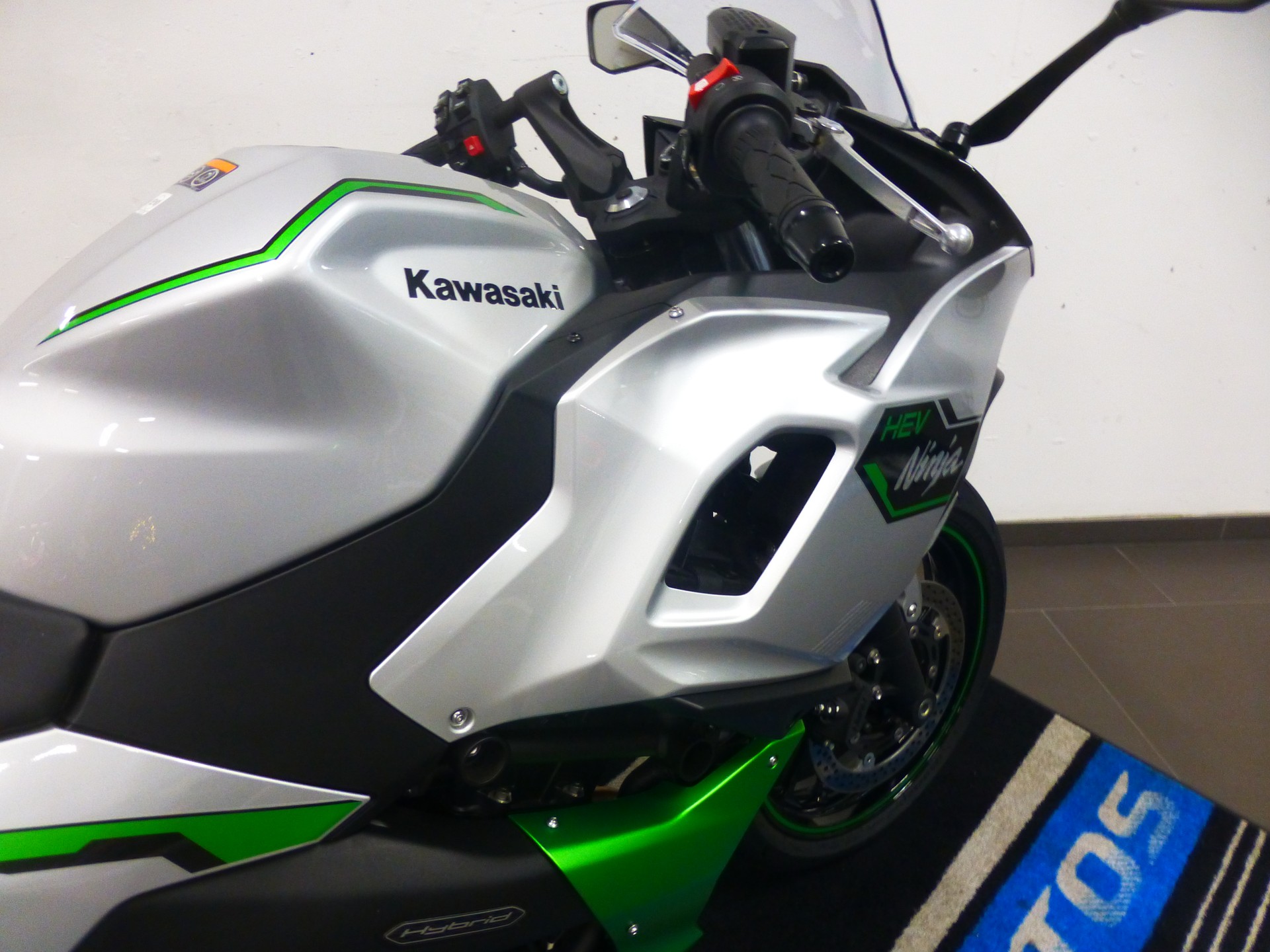 KAWASAKI Ninja 7 Hybrid-image-12