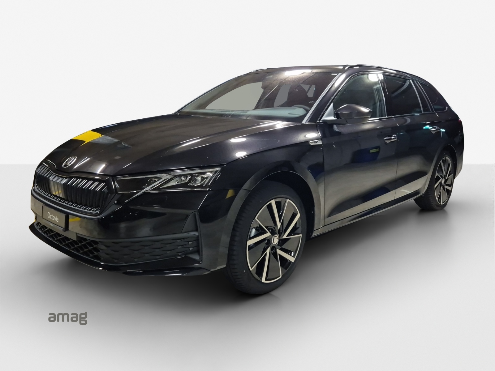 SKODA Octavia Combi 1.5 TSI mHEV DSG Sport Line-image-0