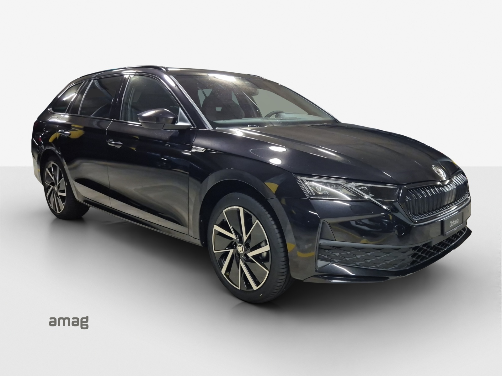 SKODA Octavia Combi 1.5 TSI mHEV DSG Sport Line-image-5