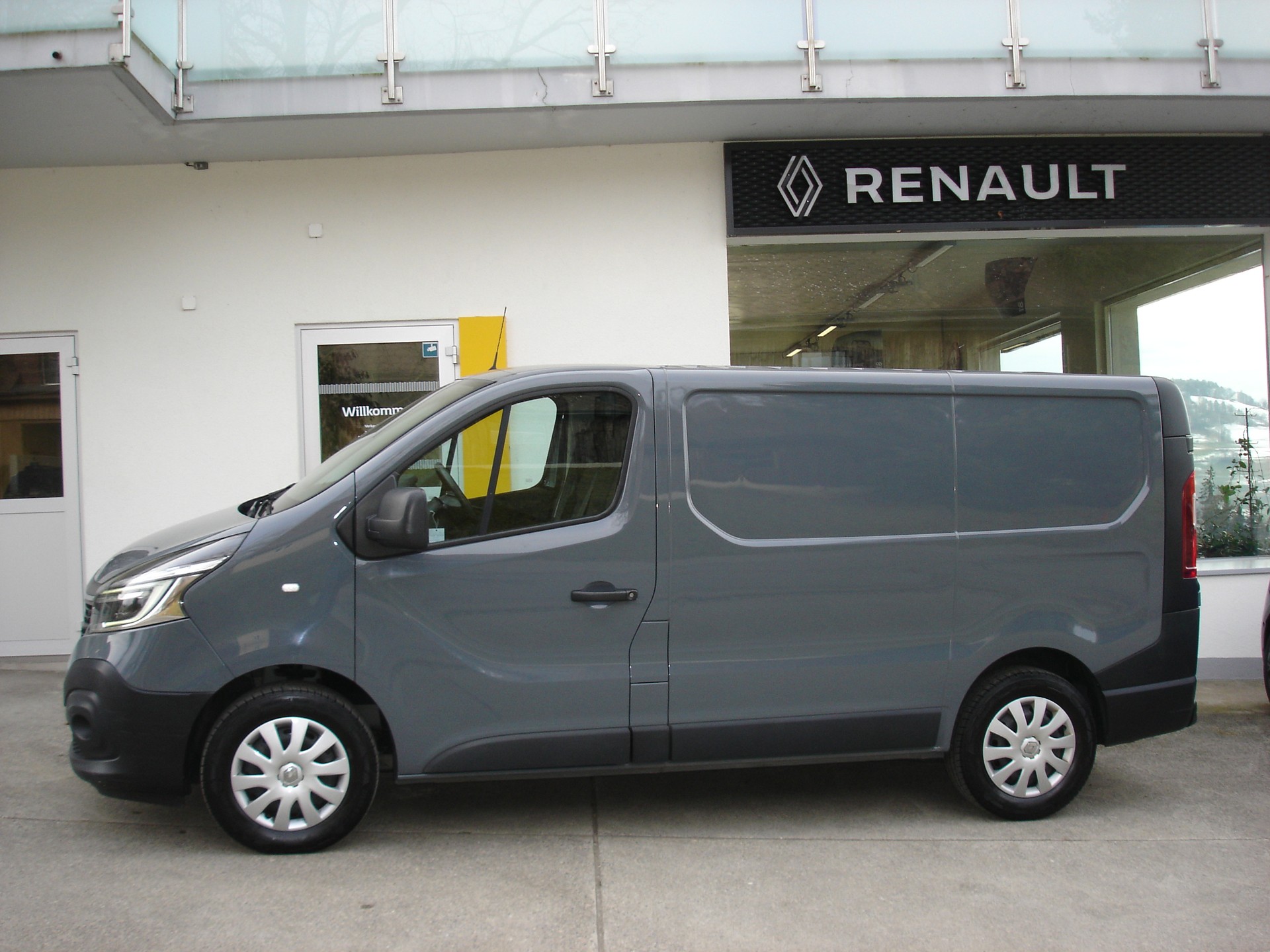 RENAULT Trafic 2.0 ENERGY dCi170 3.0t Business L1H1