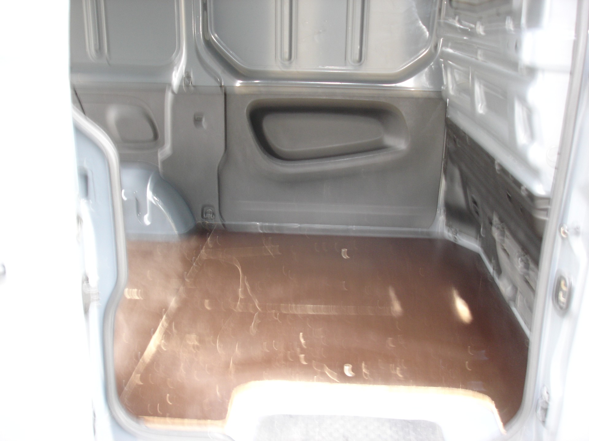 RENAULT Trafic 2.0 ENERGY dCi170 3.0t Business L1H1-image-9